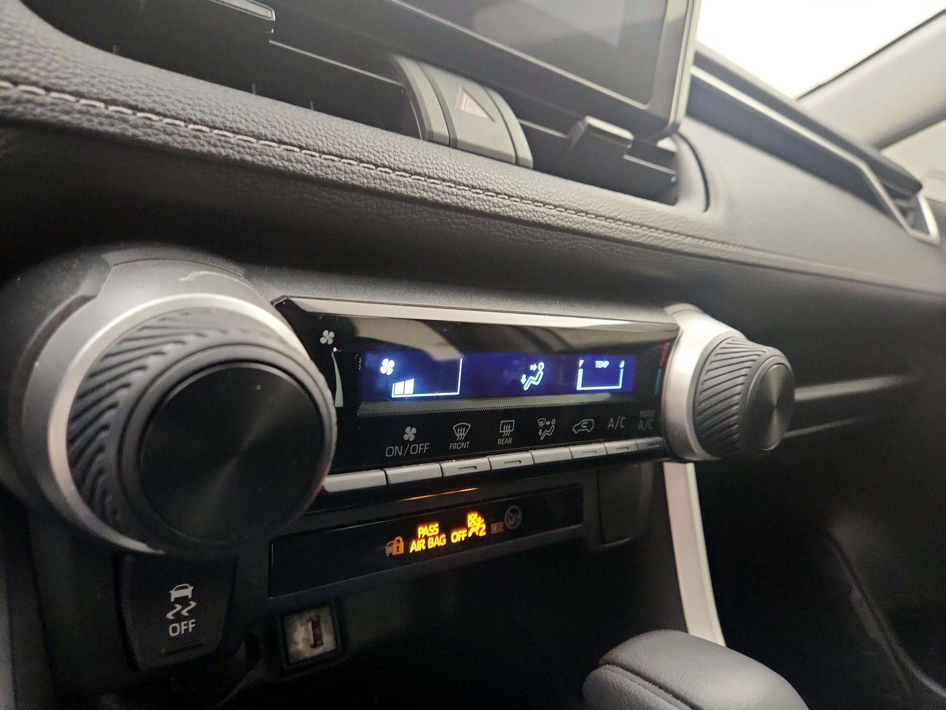 Thumbnail: 2023 Toyota RAV4 - 17