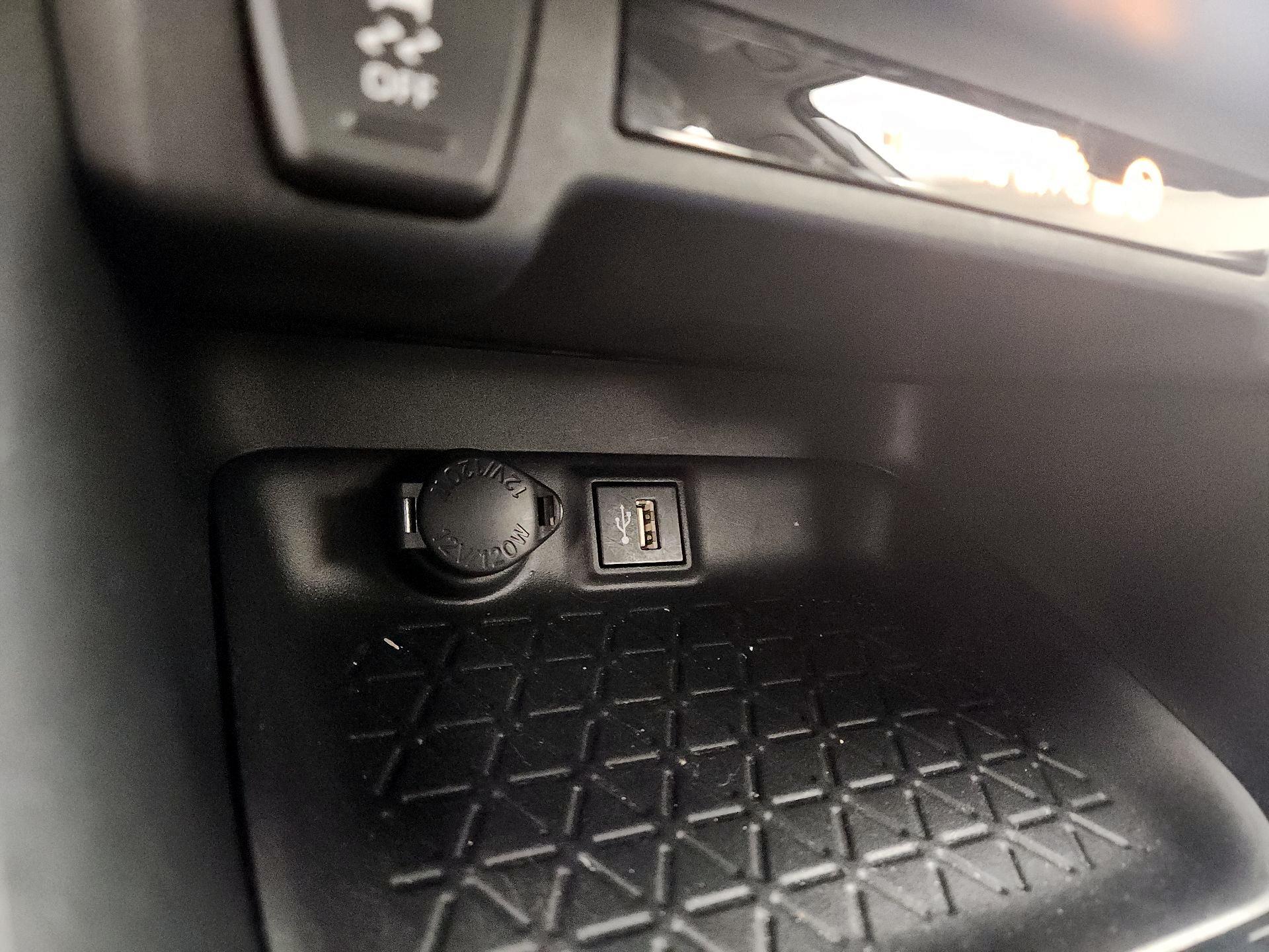 Thumbnail: 2023 Toyota RAV4 - 19