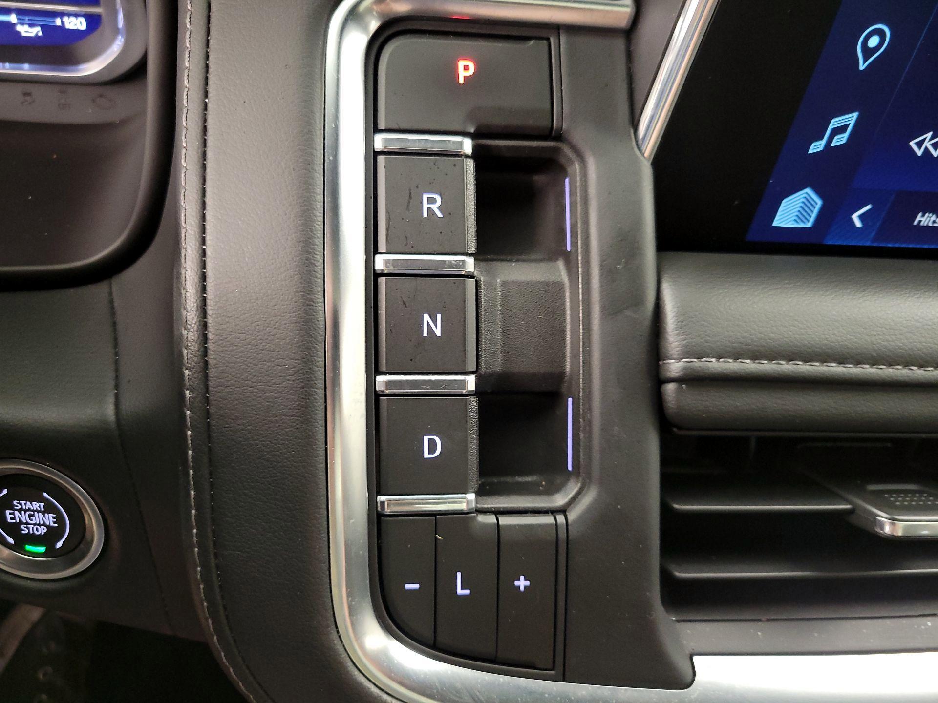 Thumbnail: 2023 Chevrolet Tahoe - 17