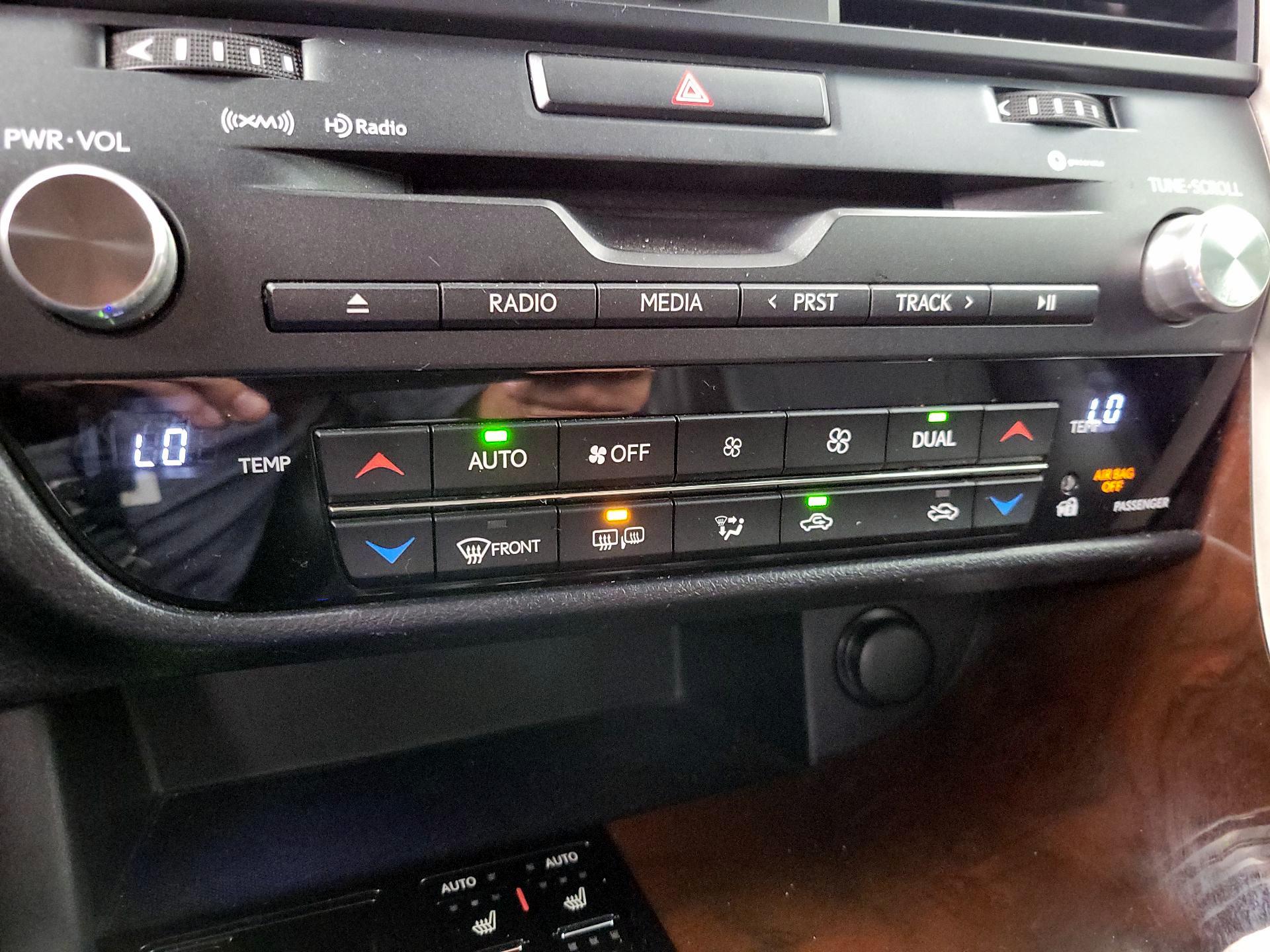 Thumbnail: 2019 Lexus RX - 16