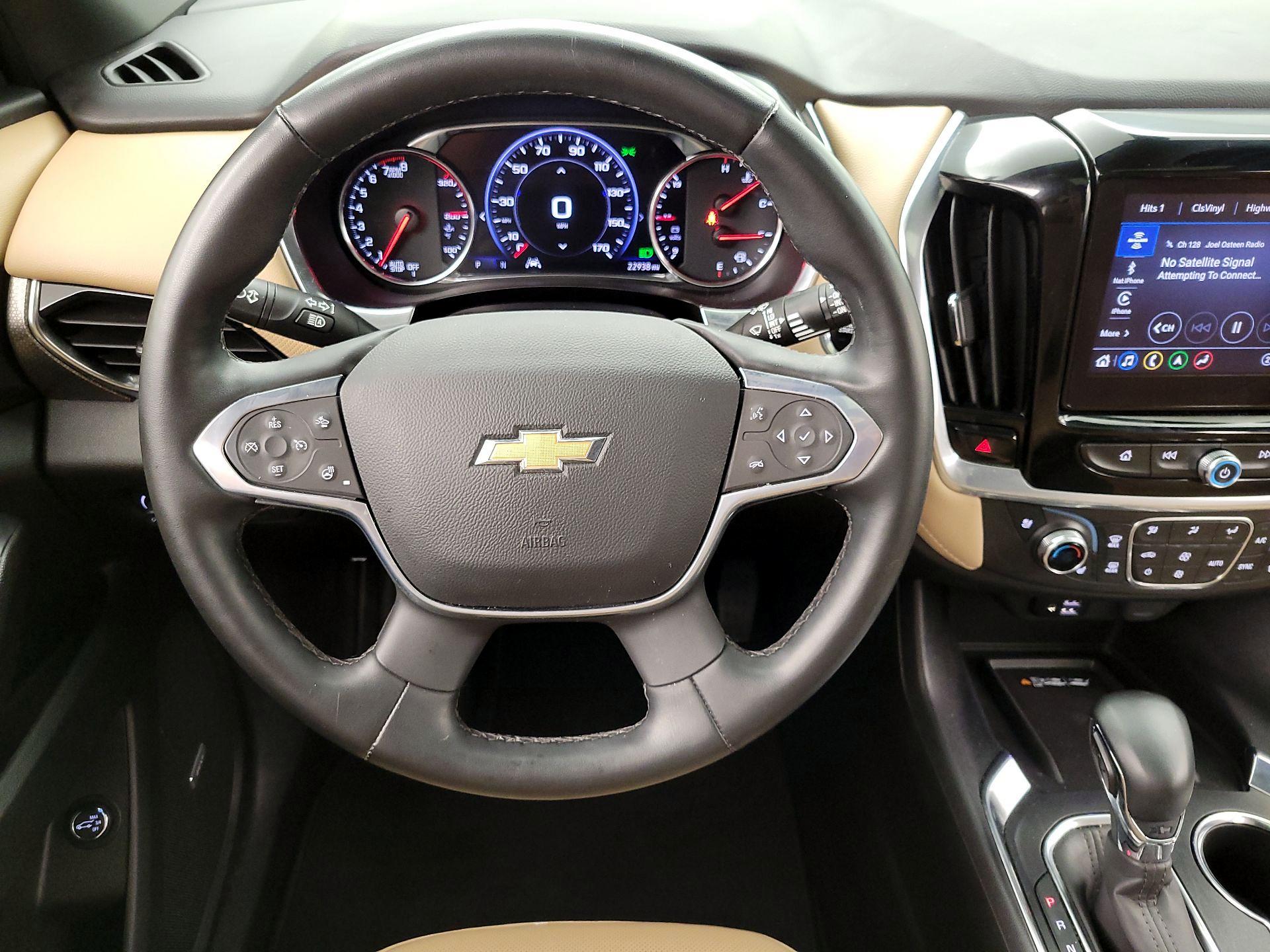 Thumbnail: 2023 Chevrolet Traverse - 10