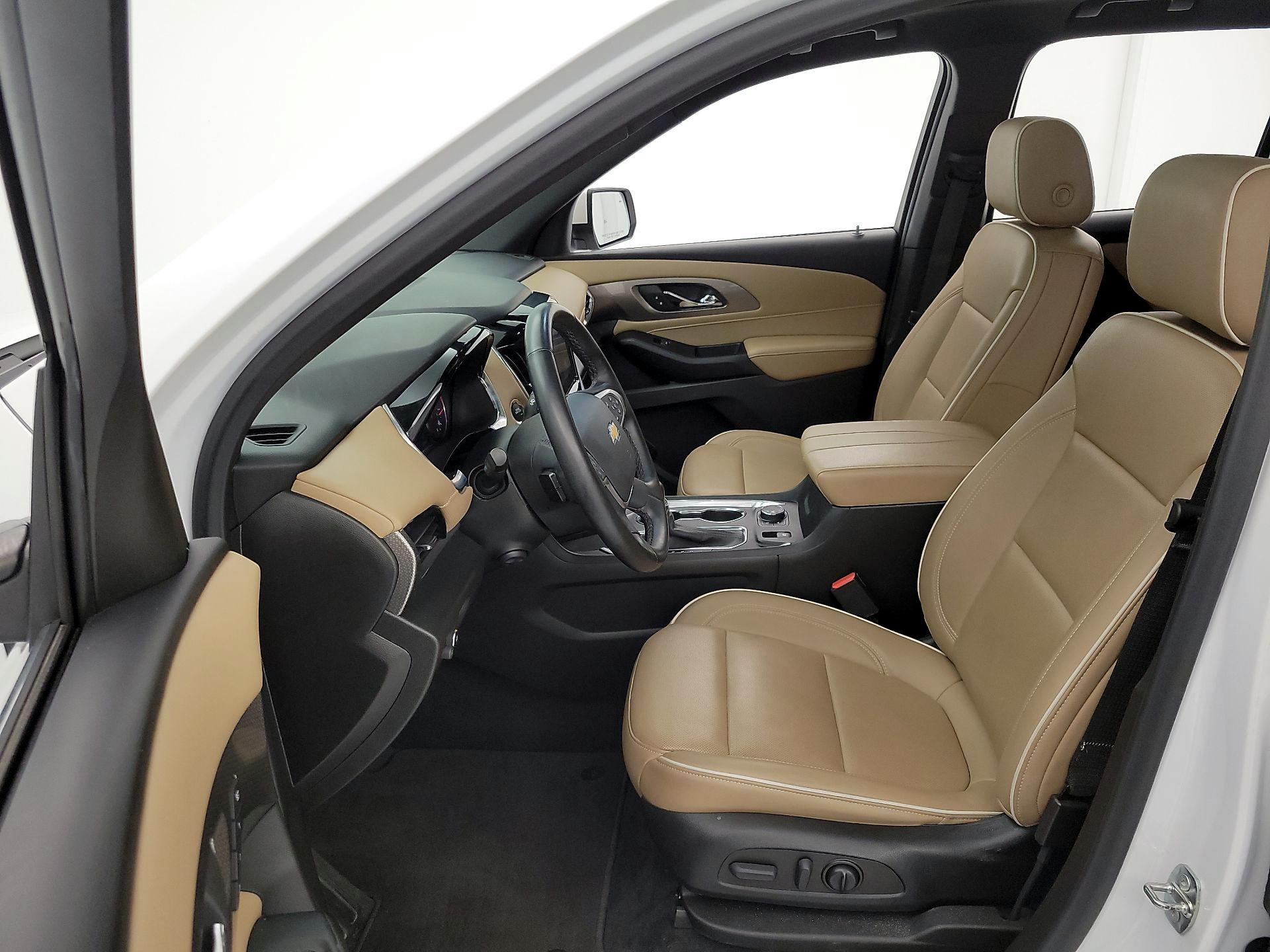 Thumbnail: 2023 Chevrolet Traverse - 11