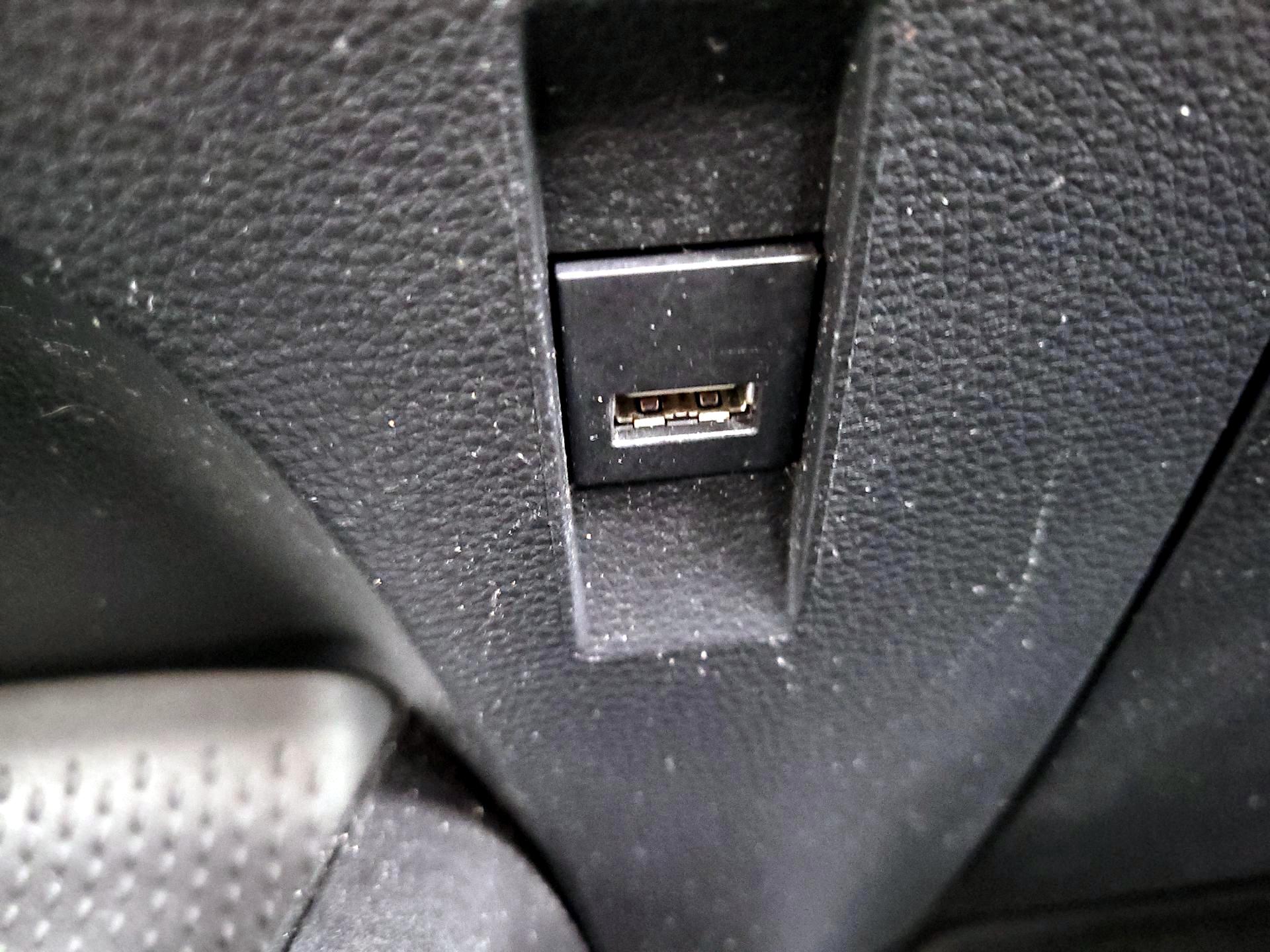 Thumbnail: 2021 Toyota Corolla - 18