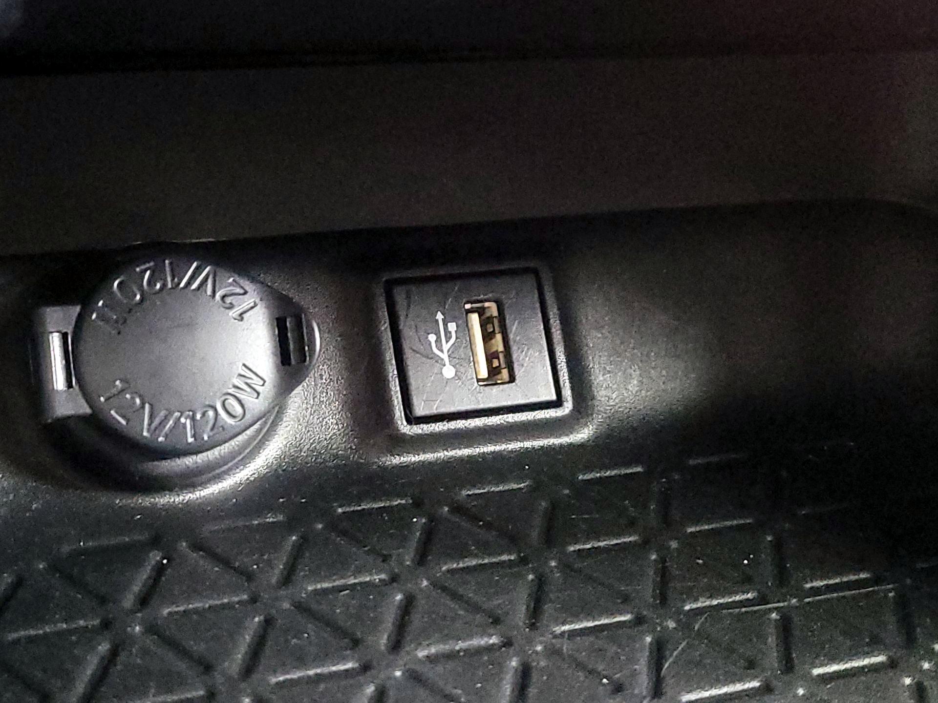 Thumbnail: 2023 Toyota RAV4 - 18