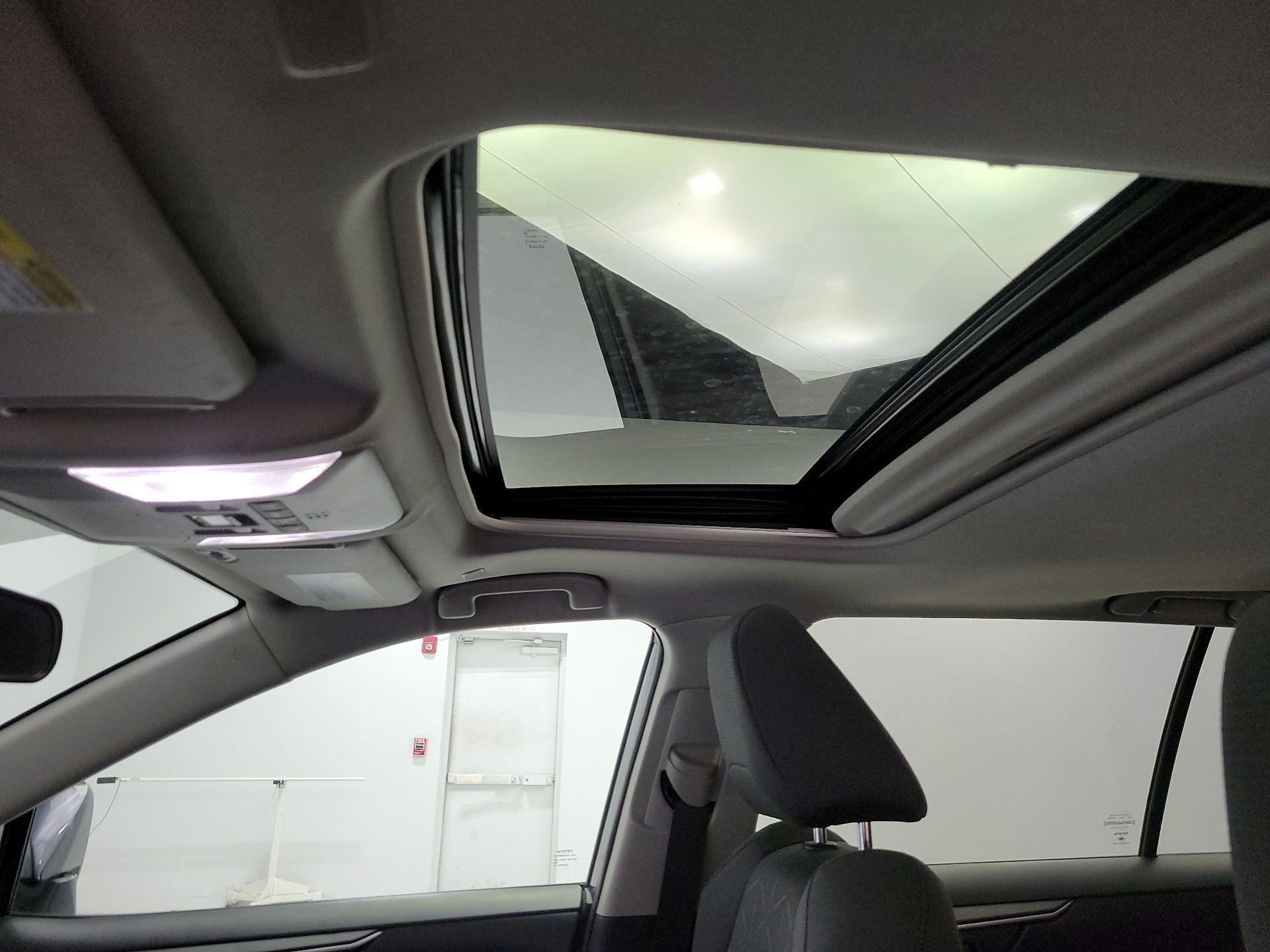 Thumbnail: 2023 Toyota RAV4 - 19