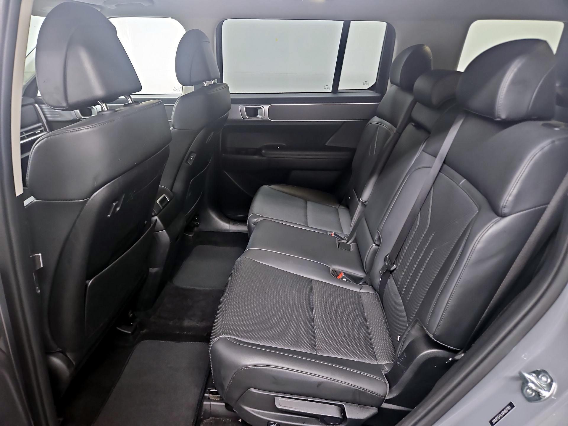 Thumbnail: 2024 Hyundai Santa Fe - 19