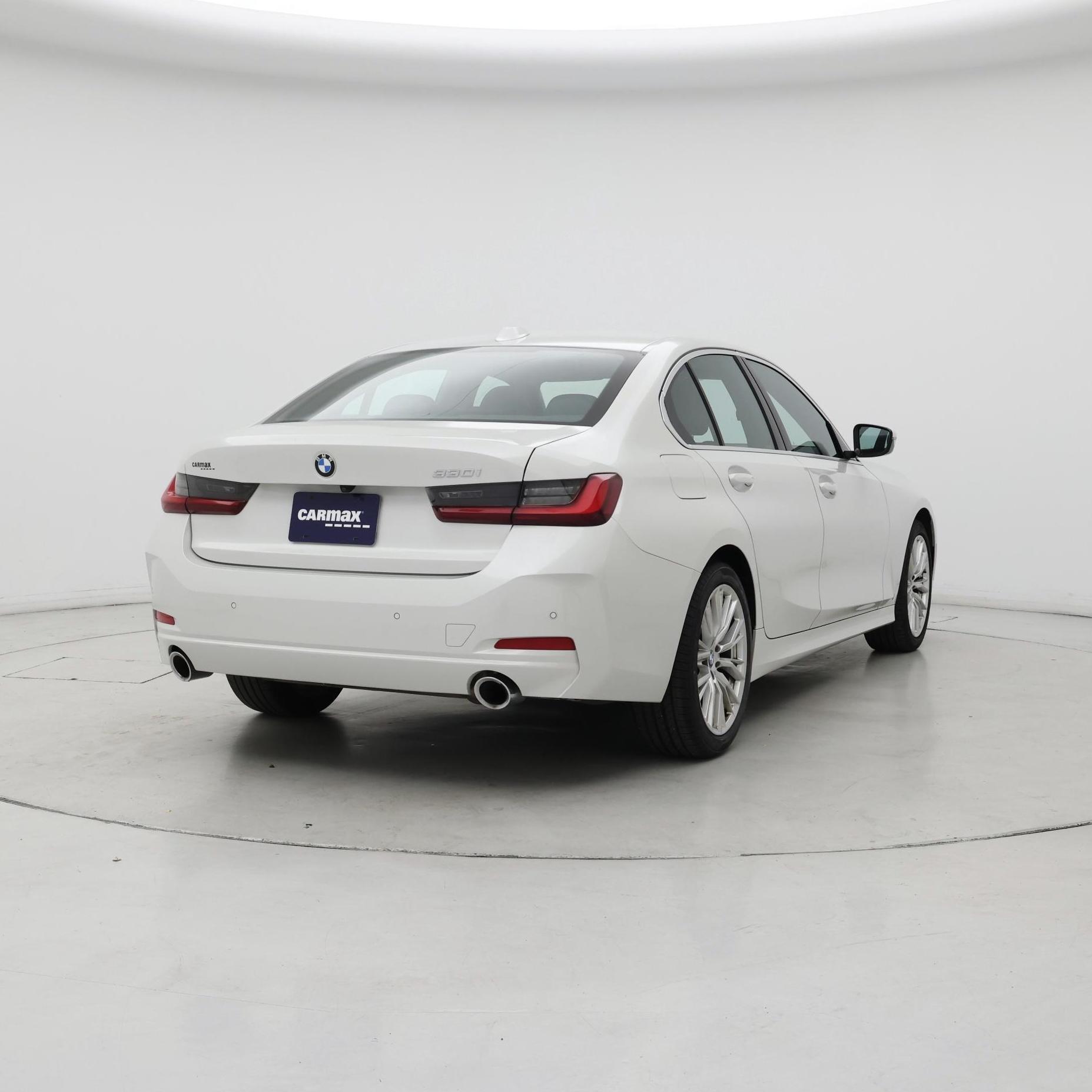 Thumbnail: 2024 BMW 3 Series - 8