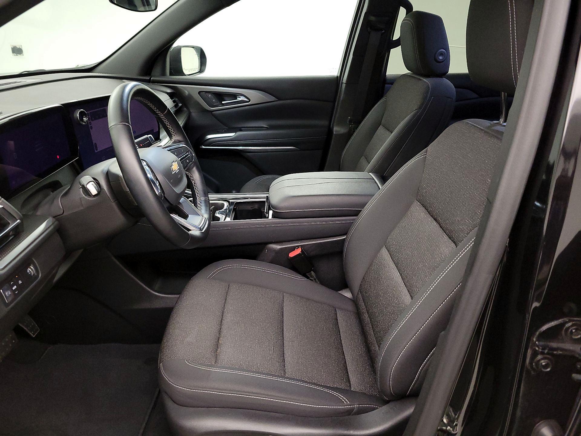 Thumbnail: 2024 Chevrolet Traverse - 9