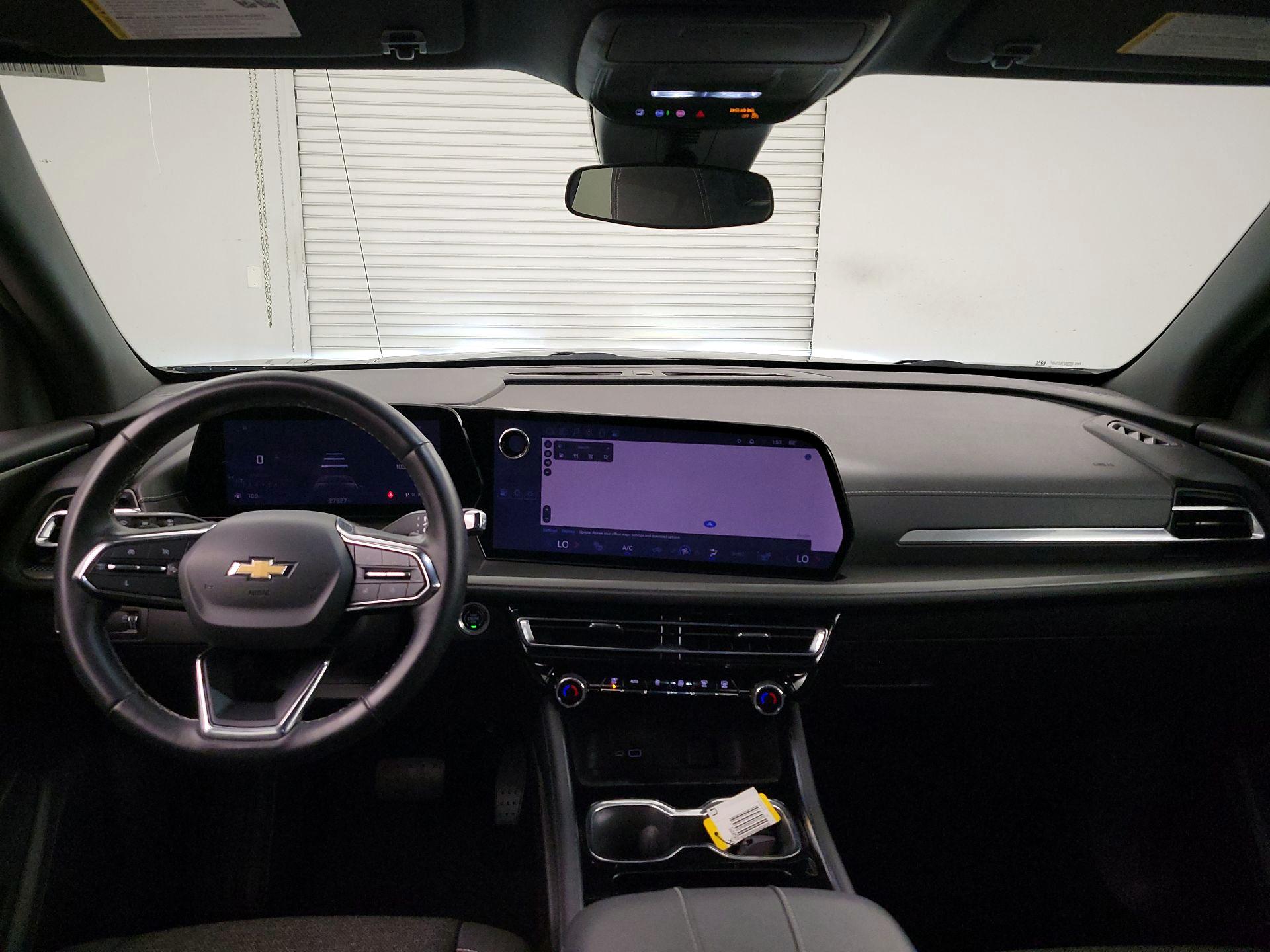 Thumbnail: 2024 Chevrolet Traverse - 8