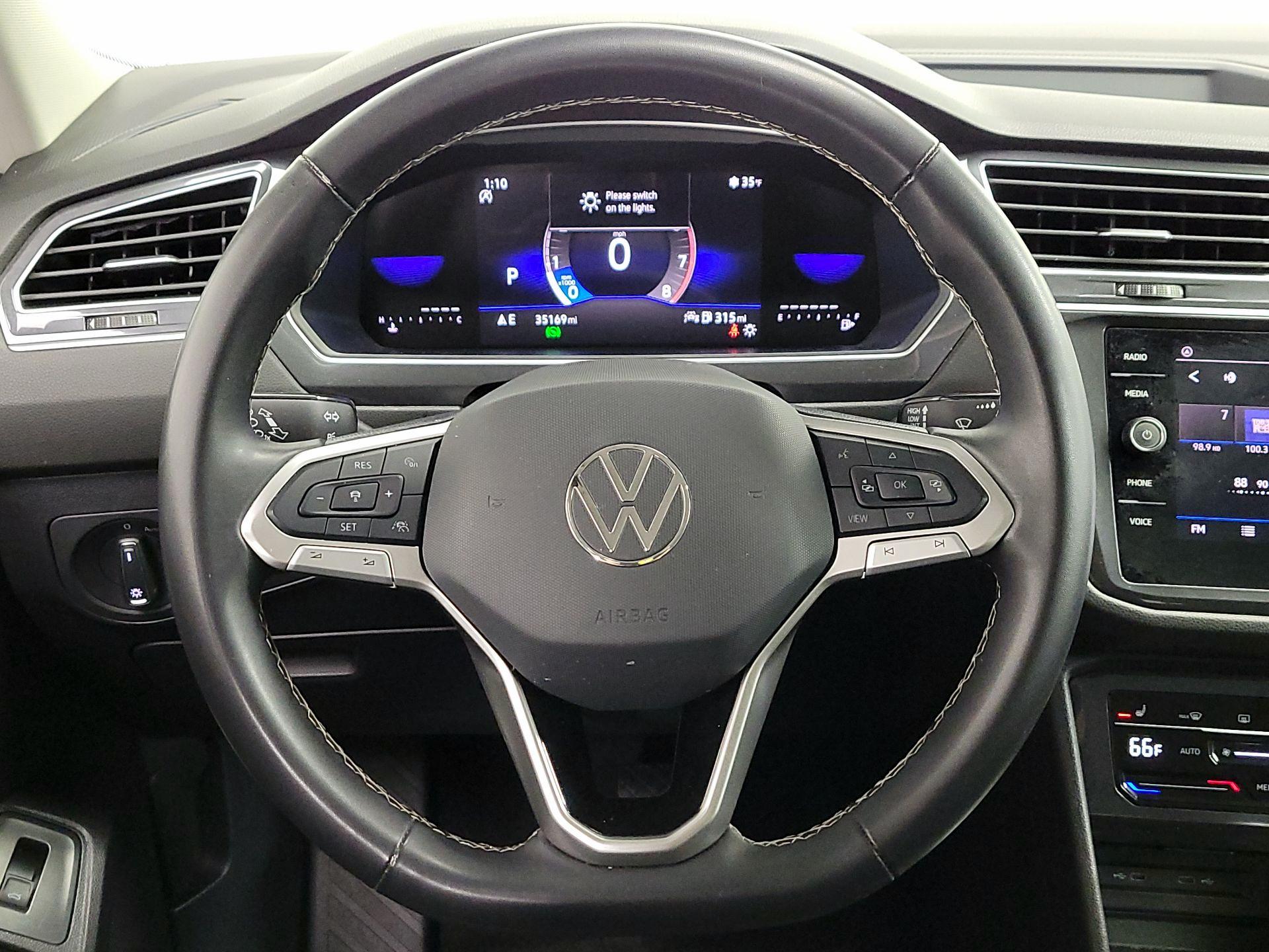 Thumbnail: 2024 Volkswagen Tiguan - 10