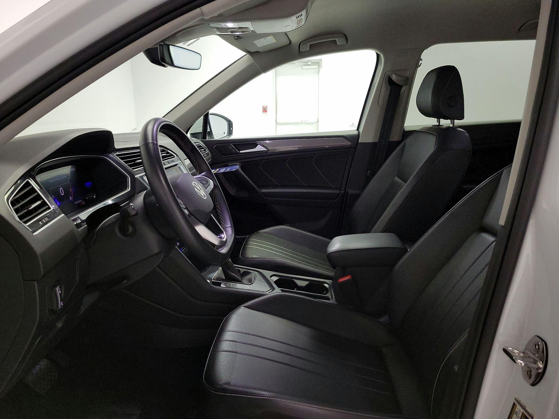 Thumbnail: 2024 Volkswagen Tiguan - 11