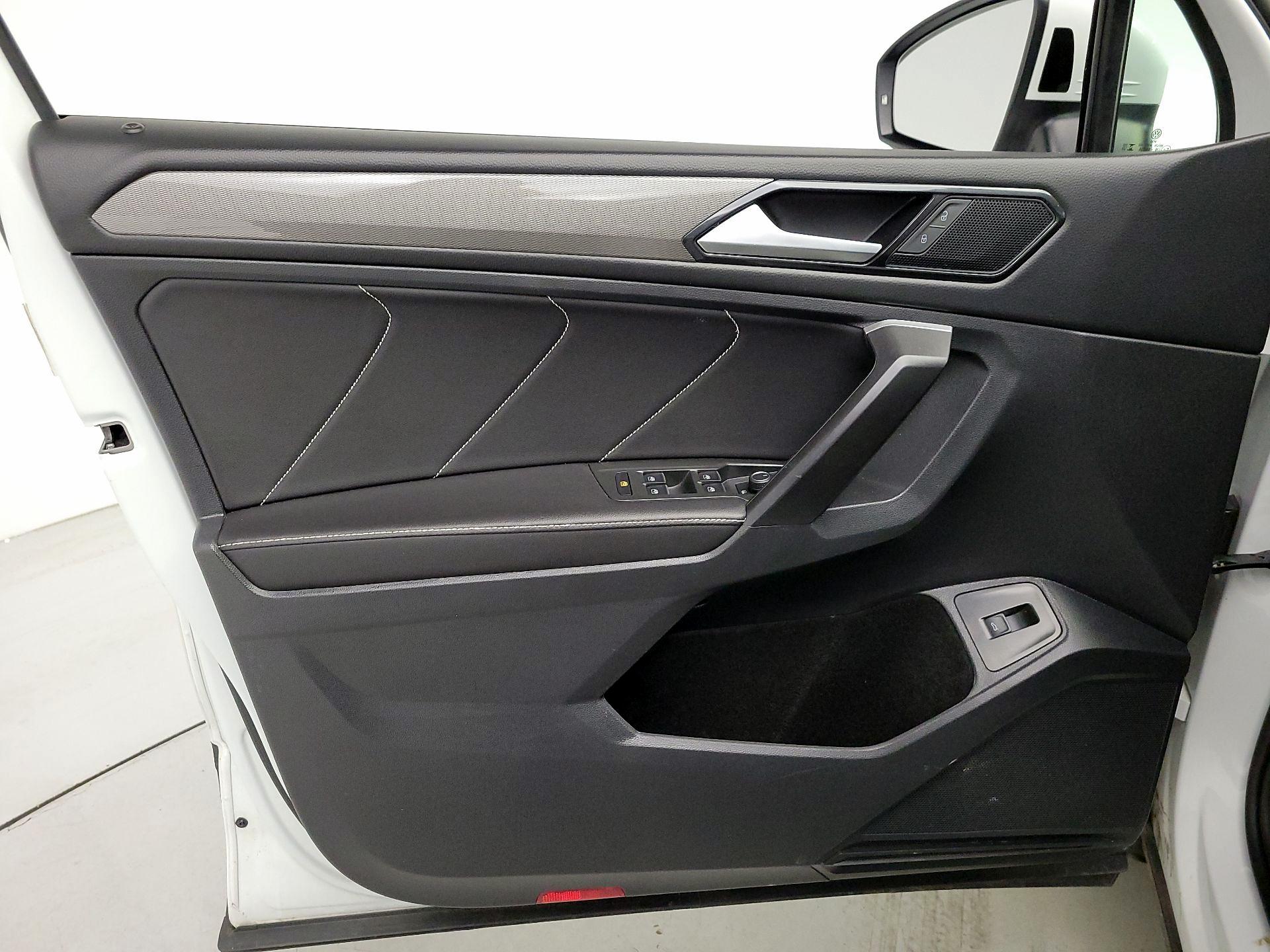 Thumbnail: 2024 Volkswagen Tiguan - 12