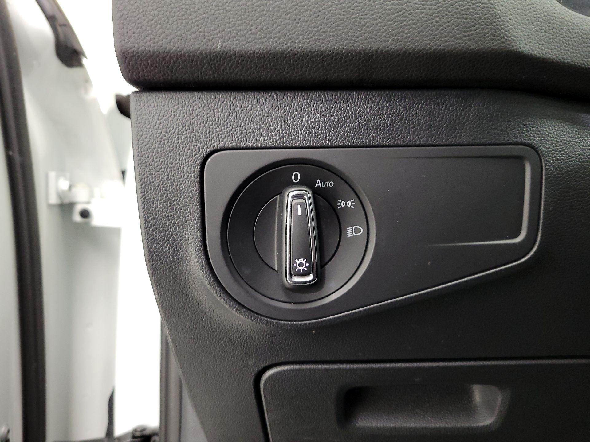 Thumbnail: 2024 Volkswagen Tiguan - 13