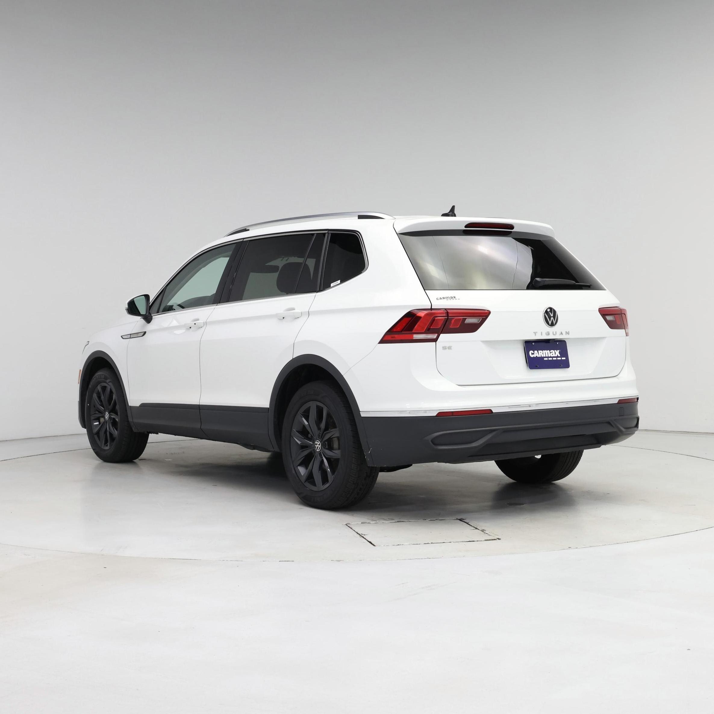 Thumbnail: 2024 Volkswagen Tiguan - 2