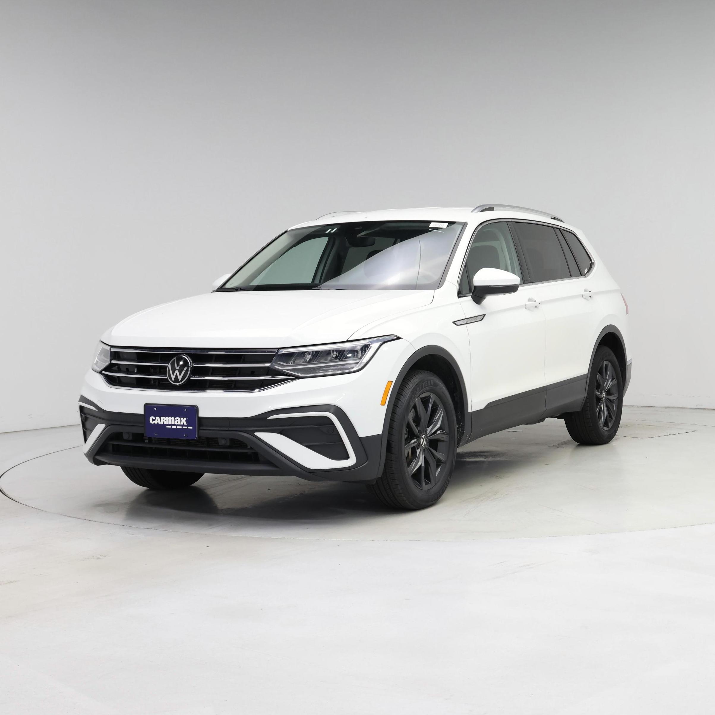 Thumbnail: 2024 Volkswagen Tiguan - 4
