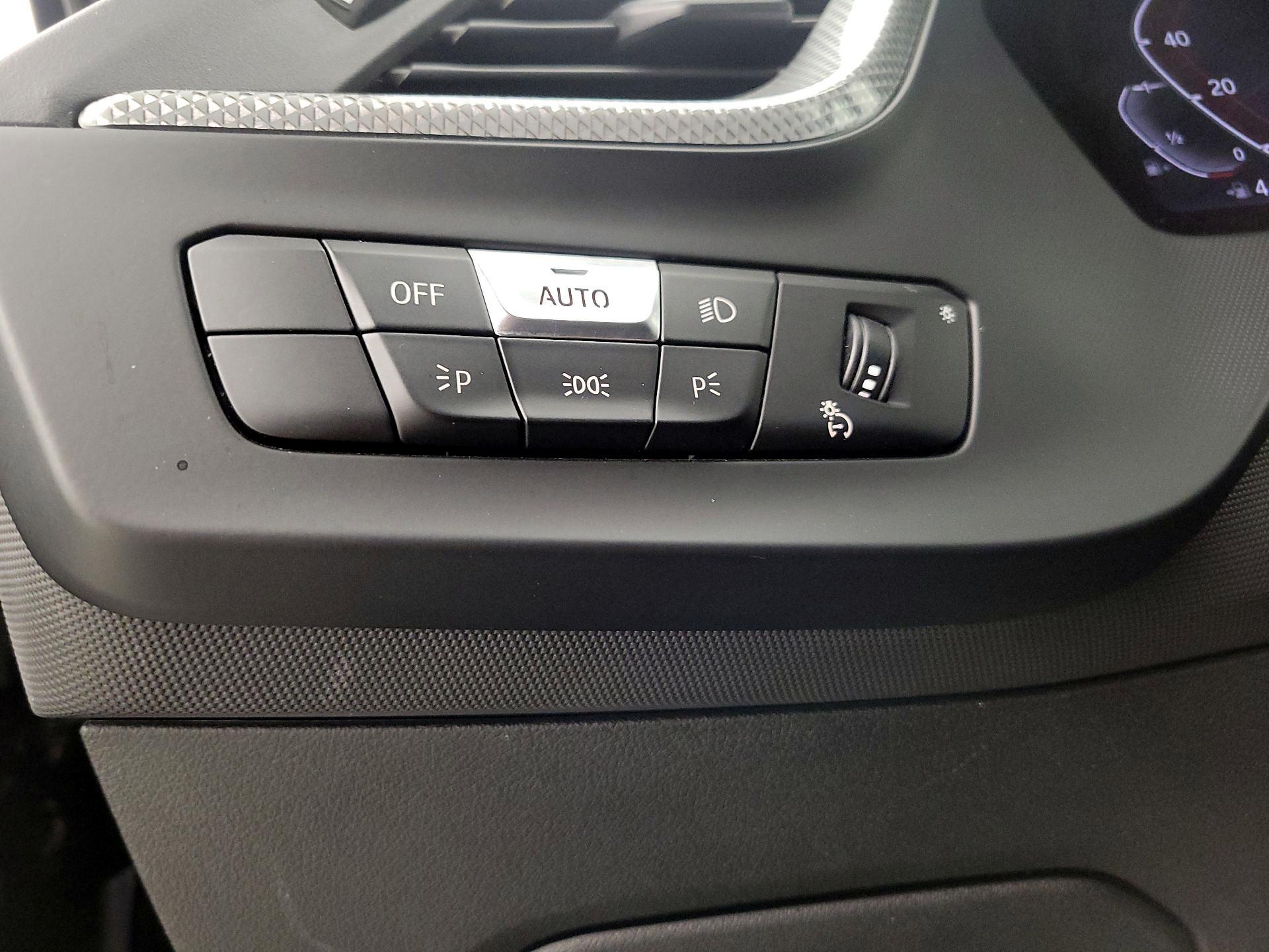 Thumbnail: 2024 BMW 2 Series - 13