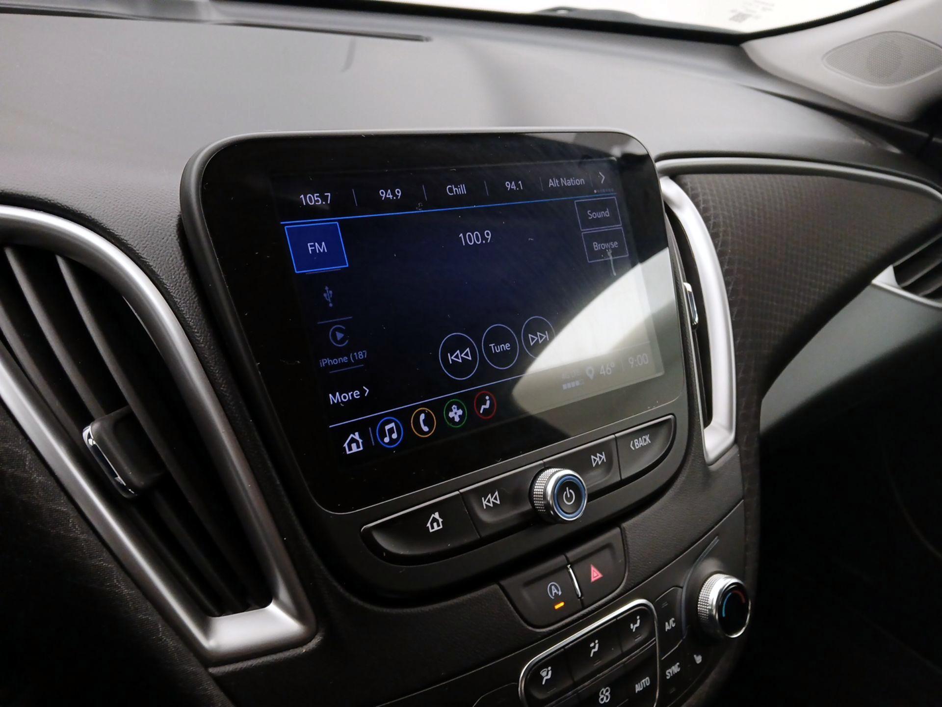 Thumbnail: 2024 Chevrolet Malibu - 15