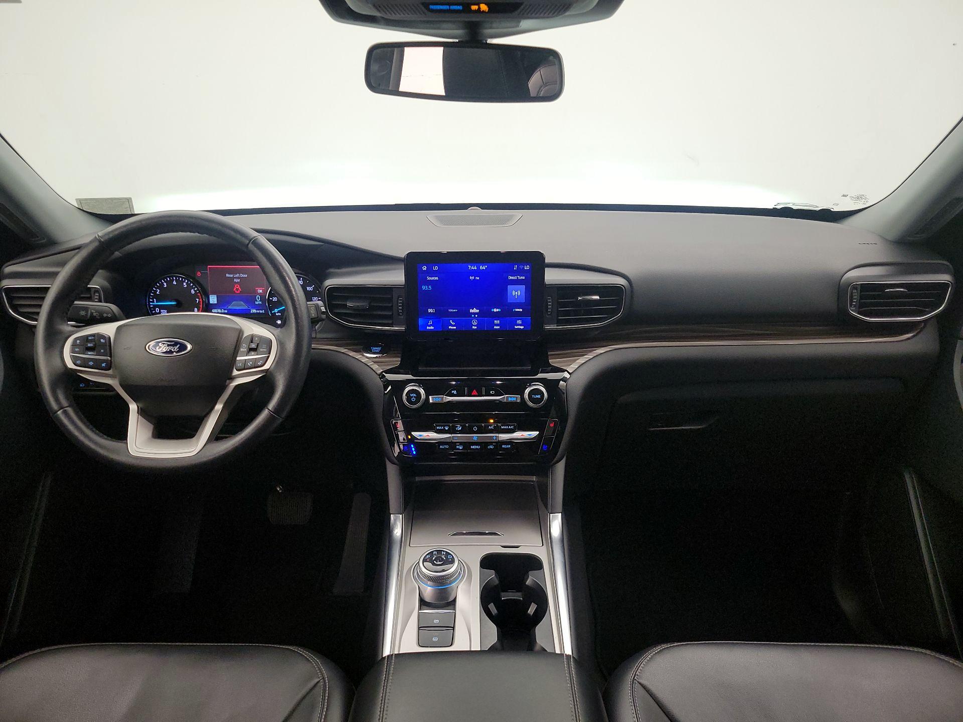 Thumbnail: 2023 Ford Explorer - 9