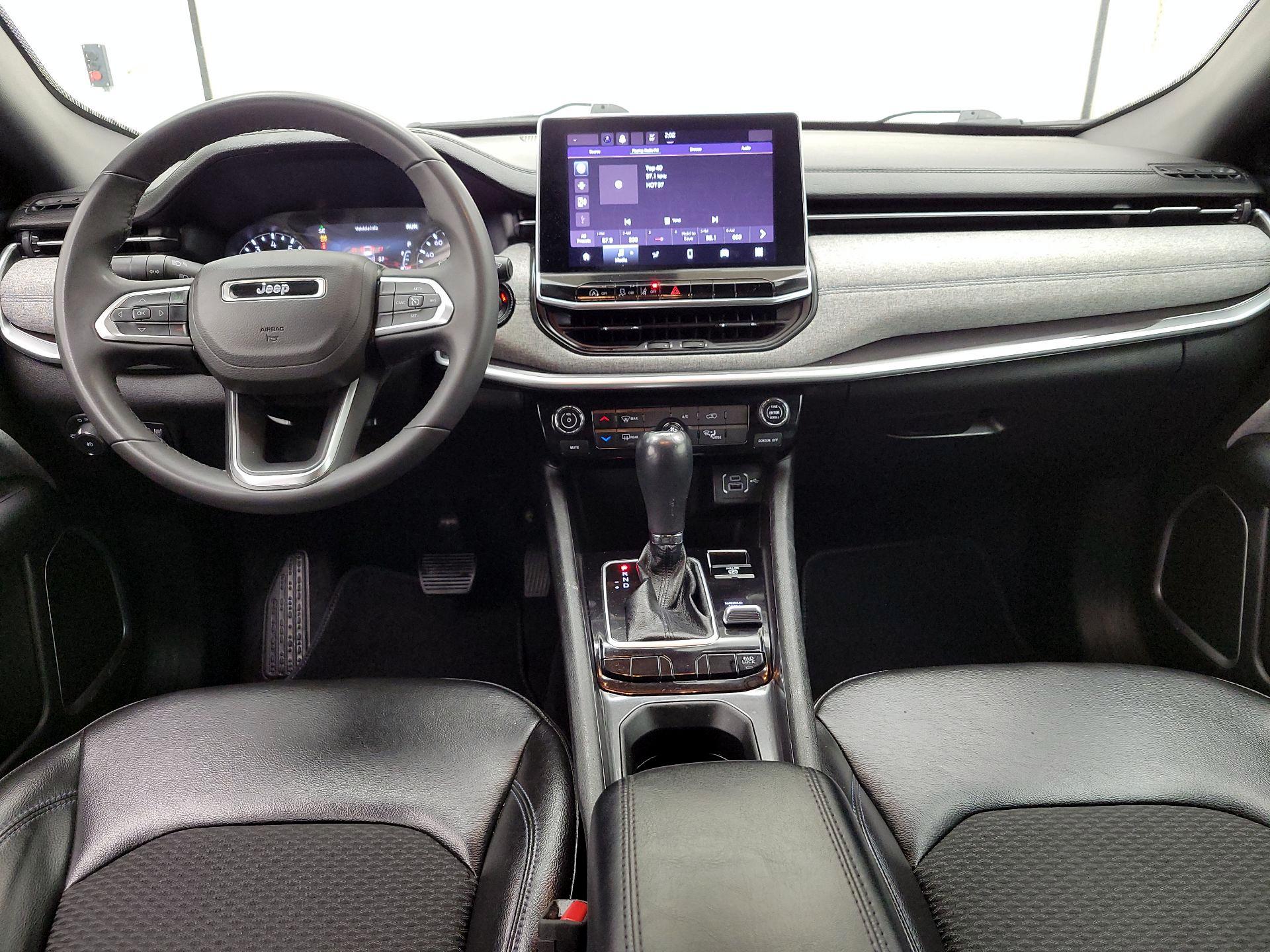 Thumbnail: 2023 Jeep Compass - 9