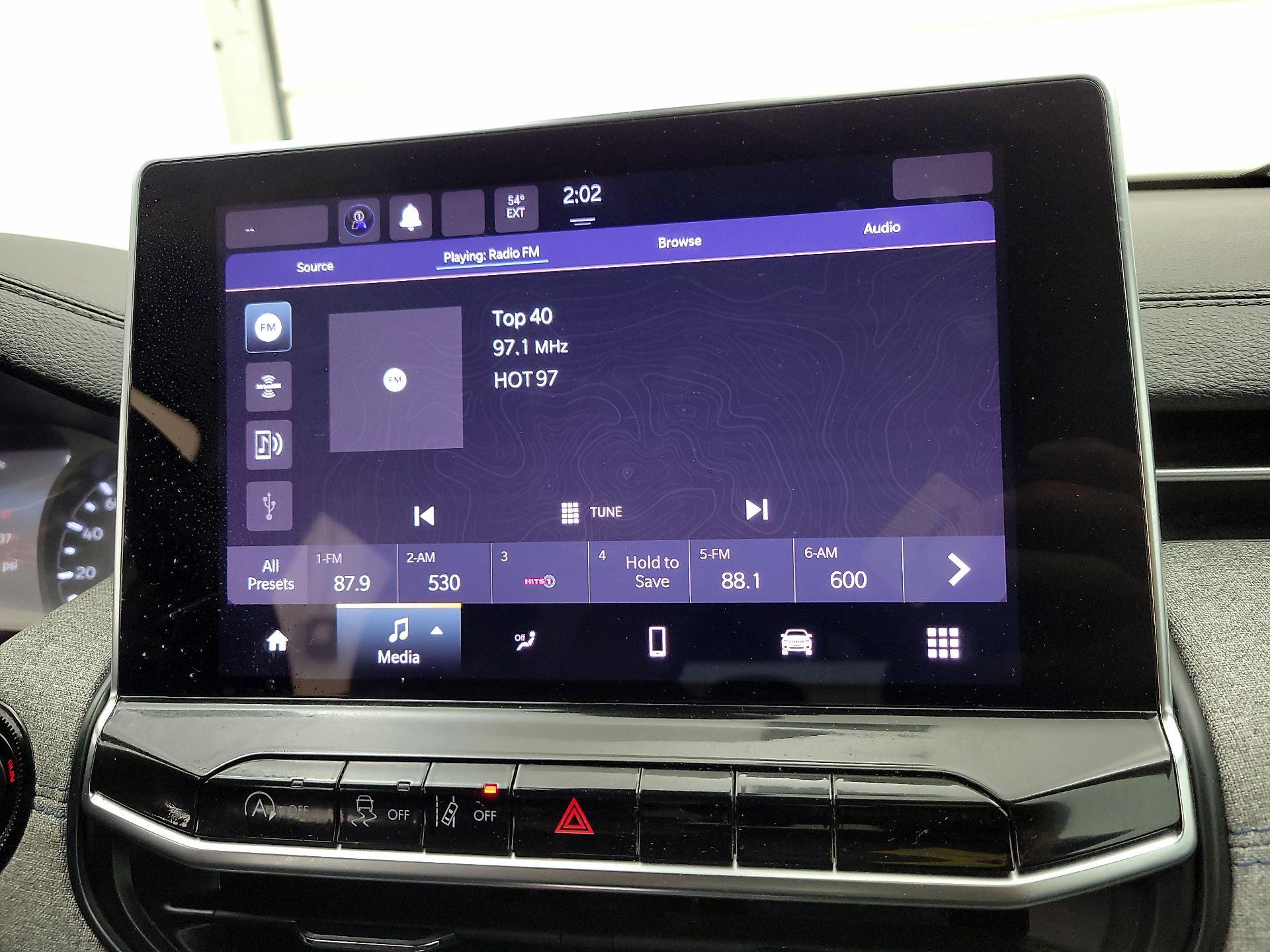 Thumbnail: 2023 Jeep Compass - 15