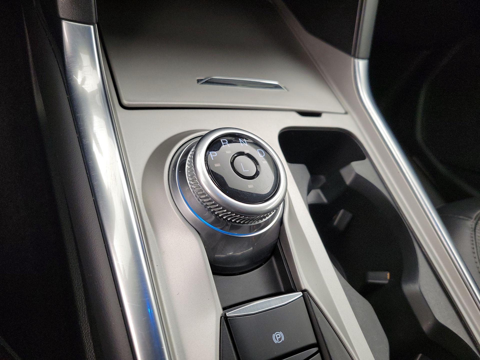 Thumbnail: 2023 Ford Explorer - 18