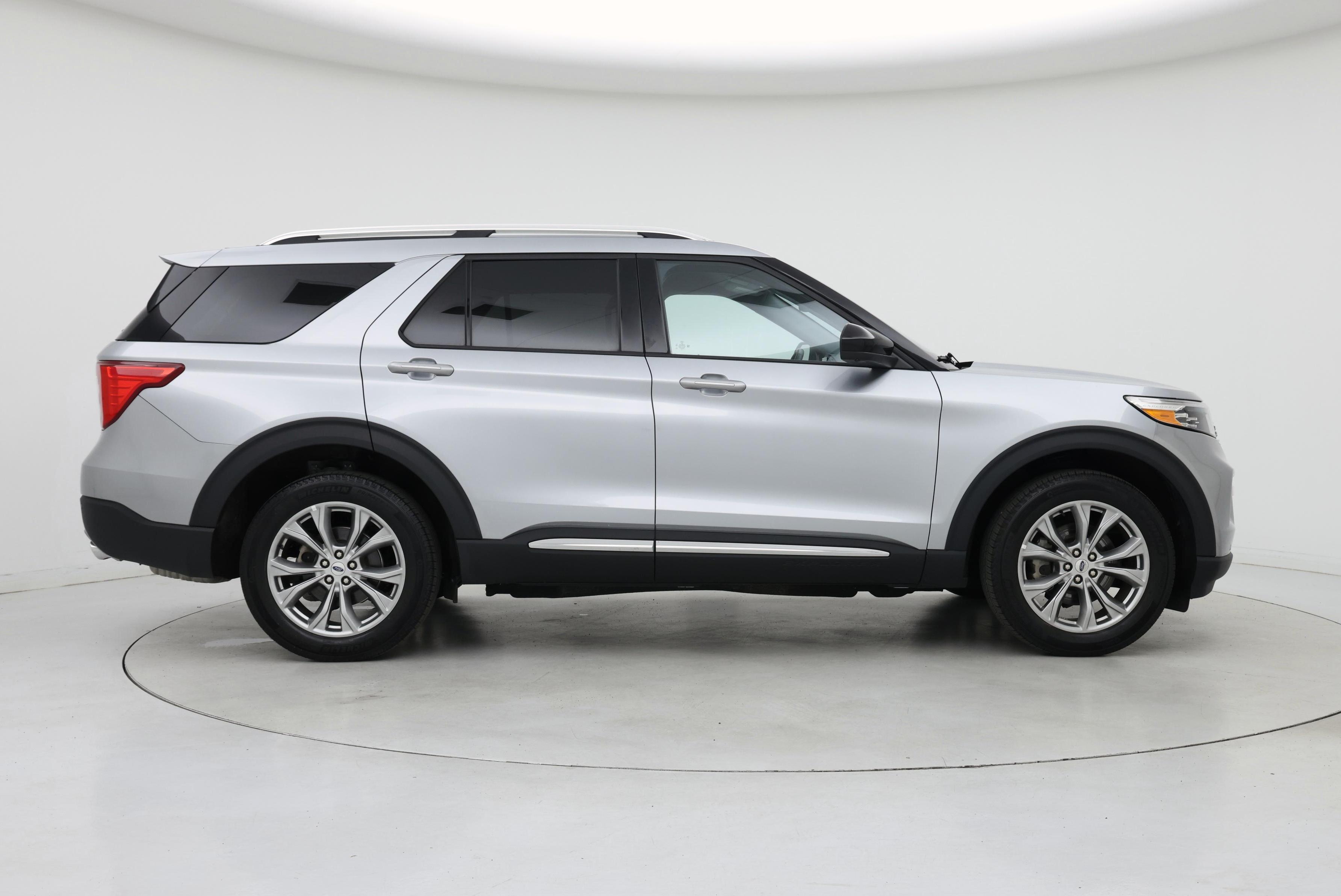 Thumbnail: 2023 Ford Explorer - 7
