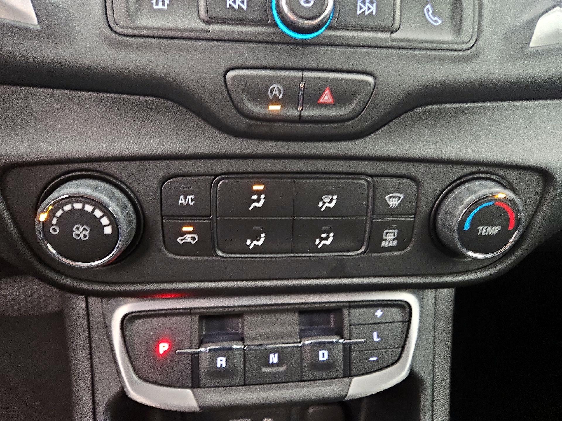 Thumbnail: 2024 GMC Terrain - 17