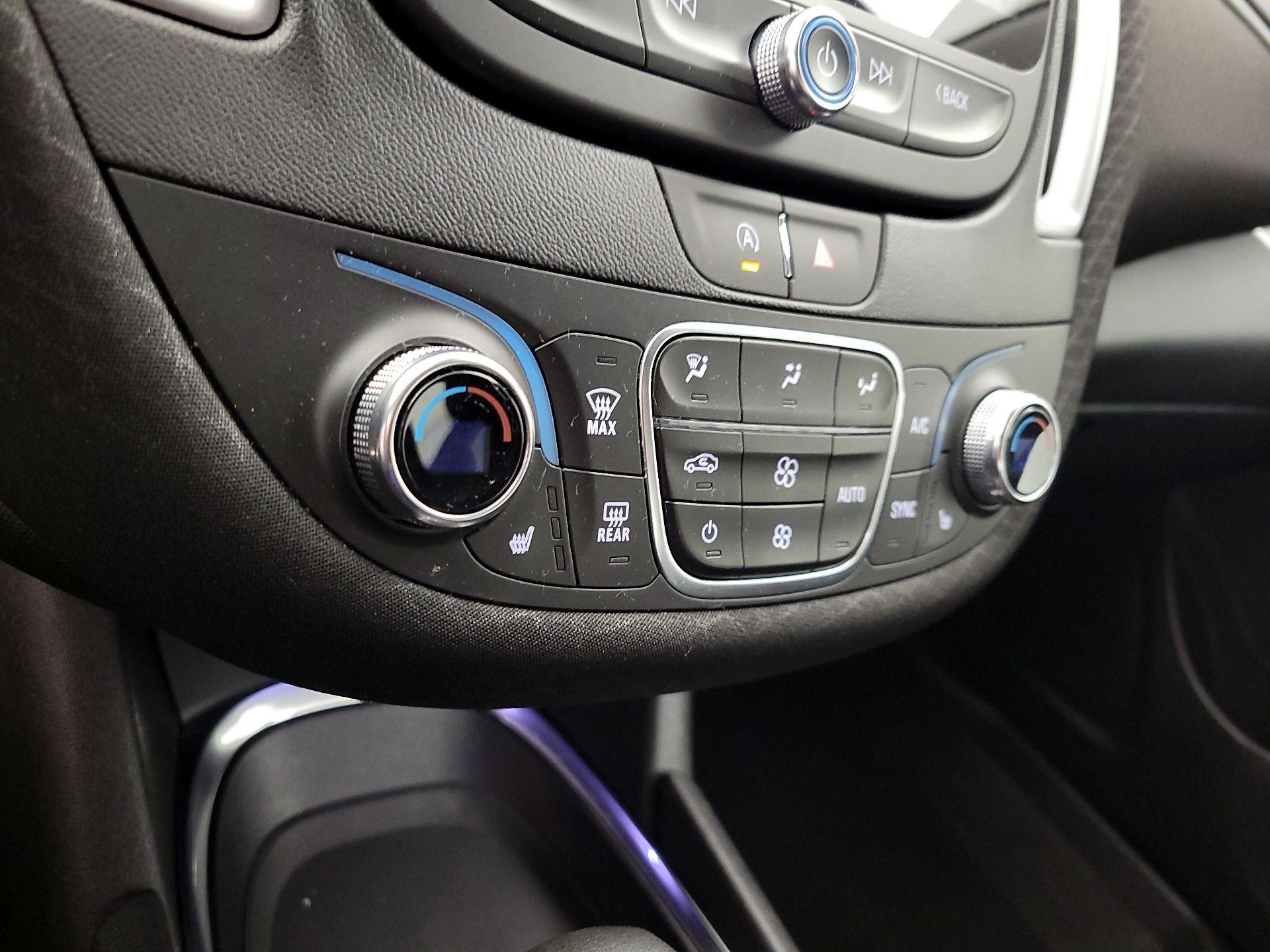 Thumbnail: 2024 Chevrolet Malibu - 16