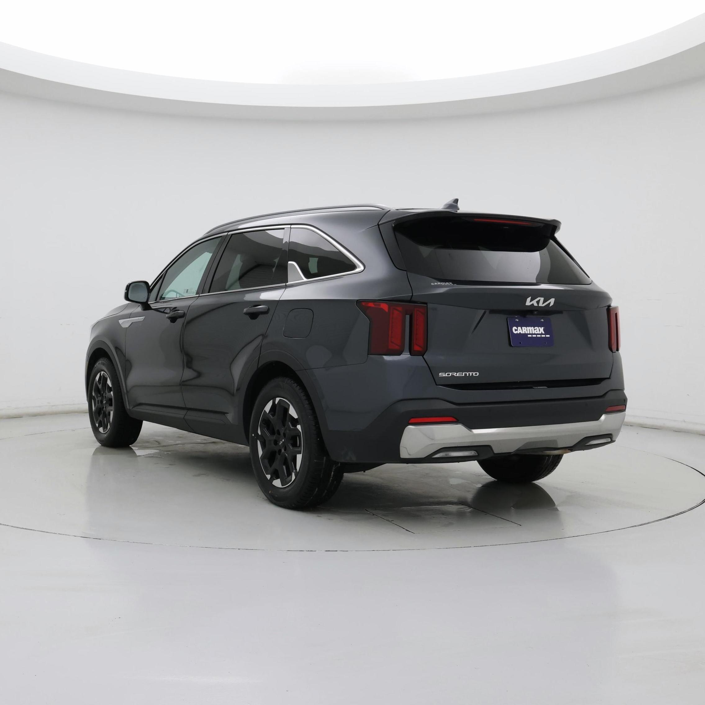 Thumbnail: 2024 Kia Sorento - 2