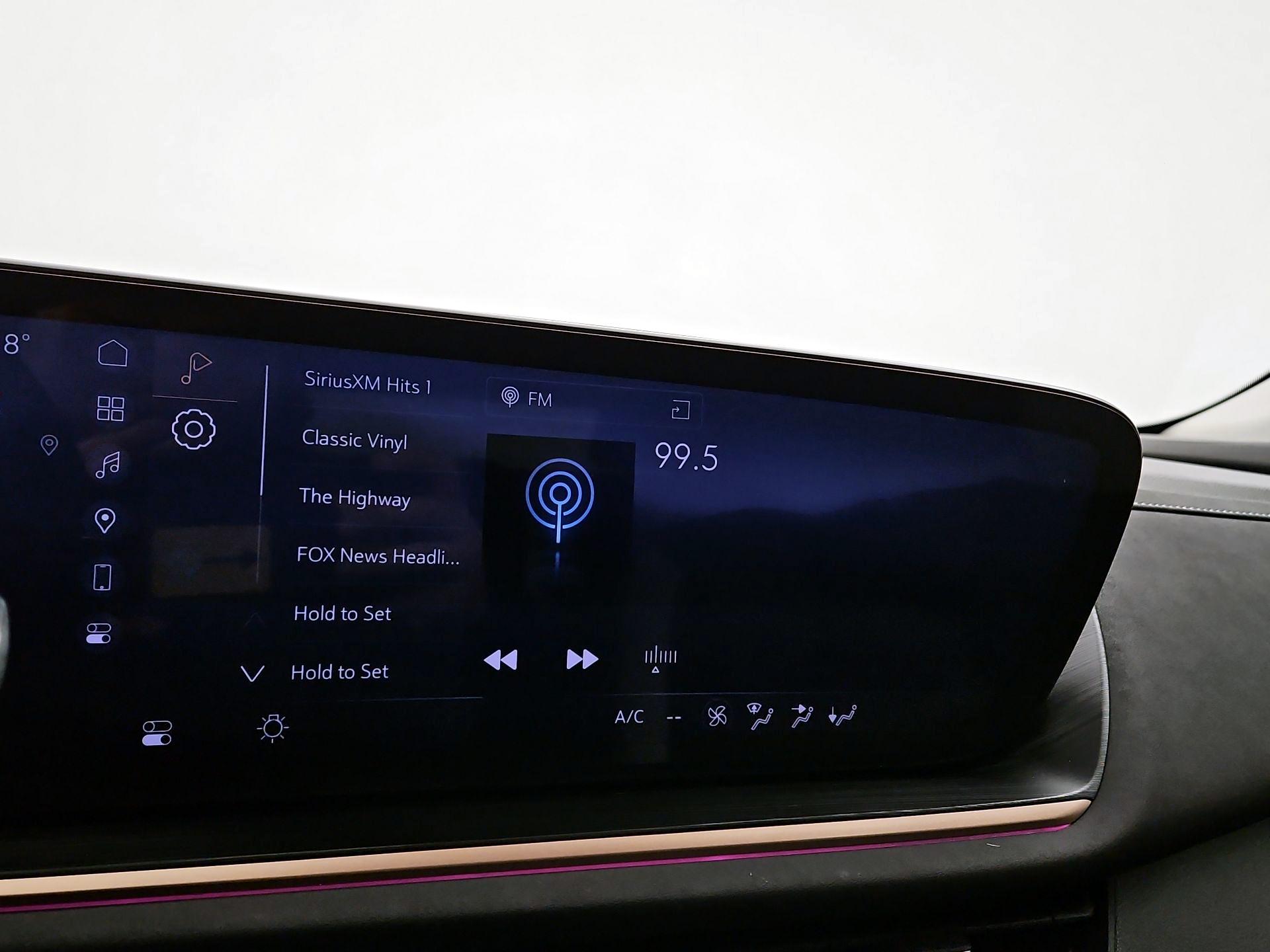 Thumbnail: 2024 Buick Envision - 16