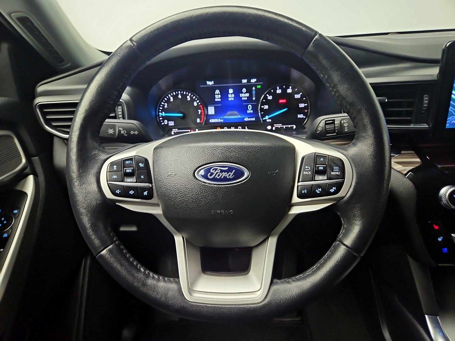 Thumbnail: 2023 Ford Explorer - 10