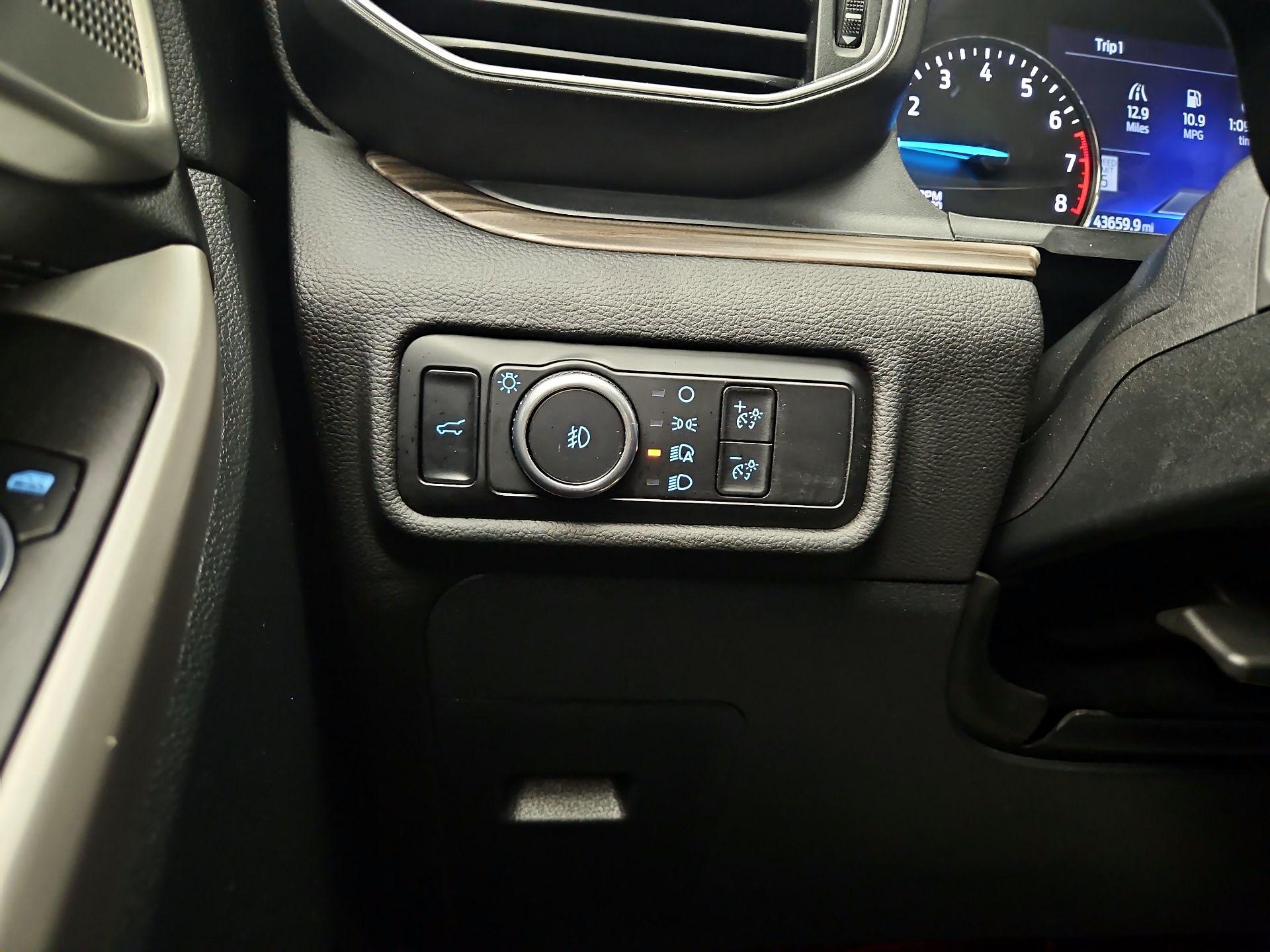 Thumbnail: 2023 Ford Explorer - 13