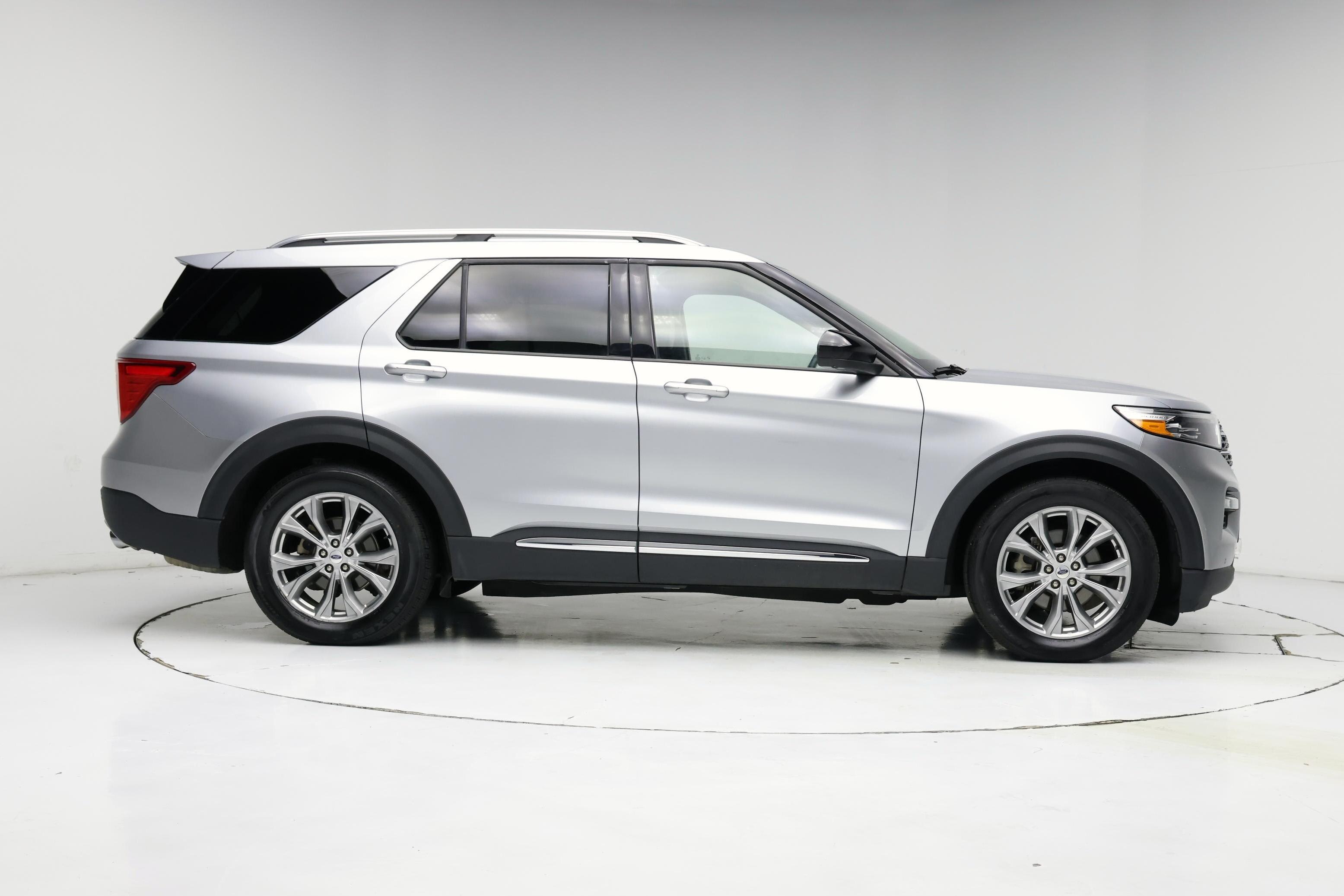 Thumbnail: 2023 Ford Explorer - 7
