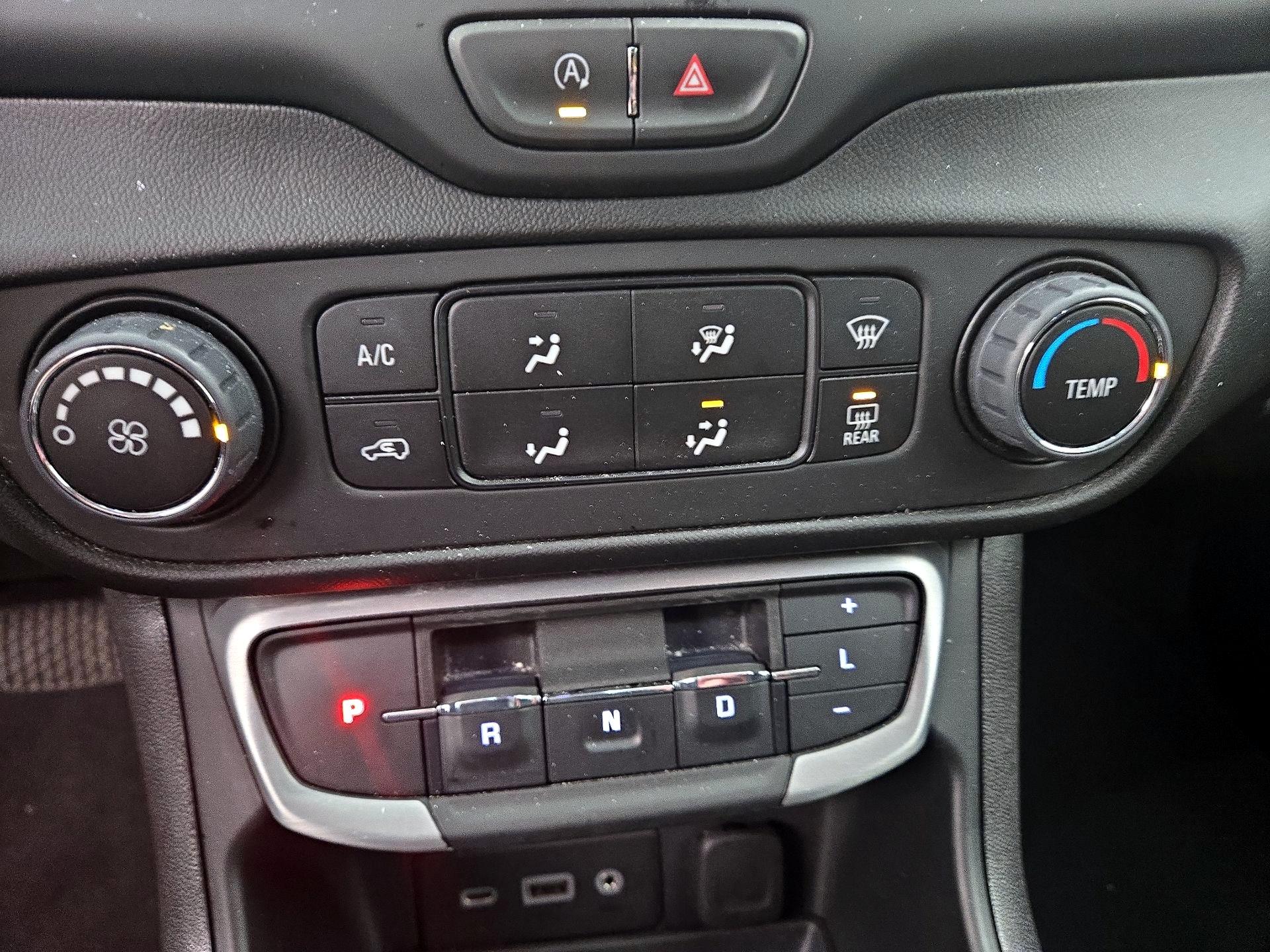 Thumbnail: 2024 GMC Terrain - 16