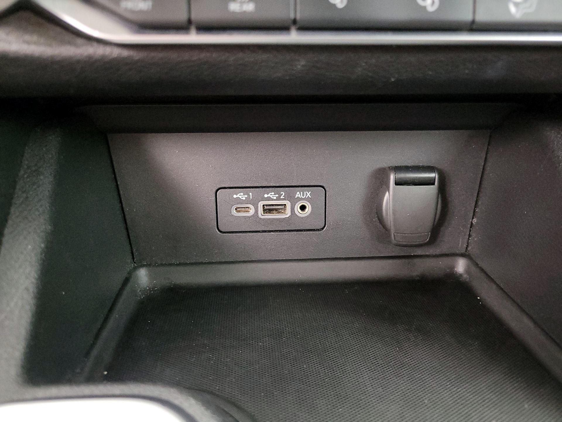 Thumbnail: 2022 Nissan Sentra - 18