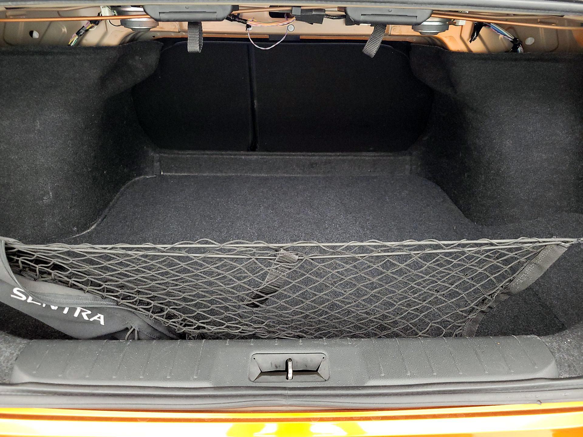 Thumbnail: 2022 Nissan Sentra - 20