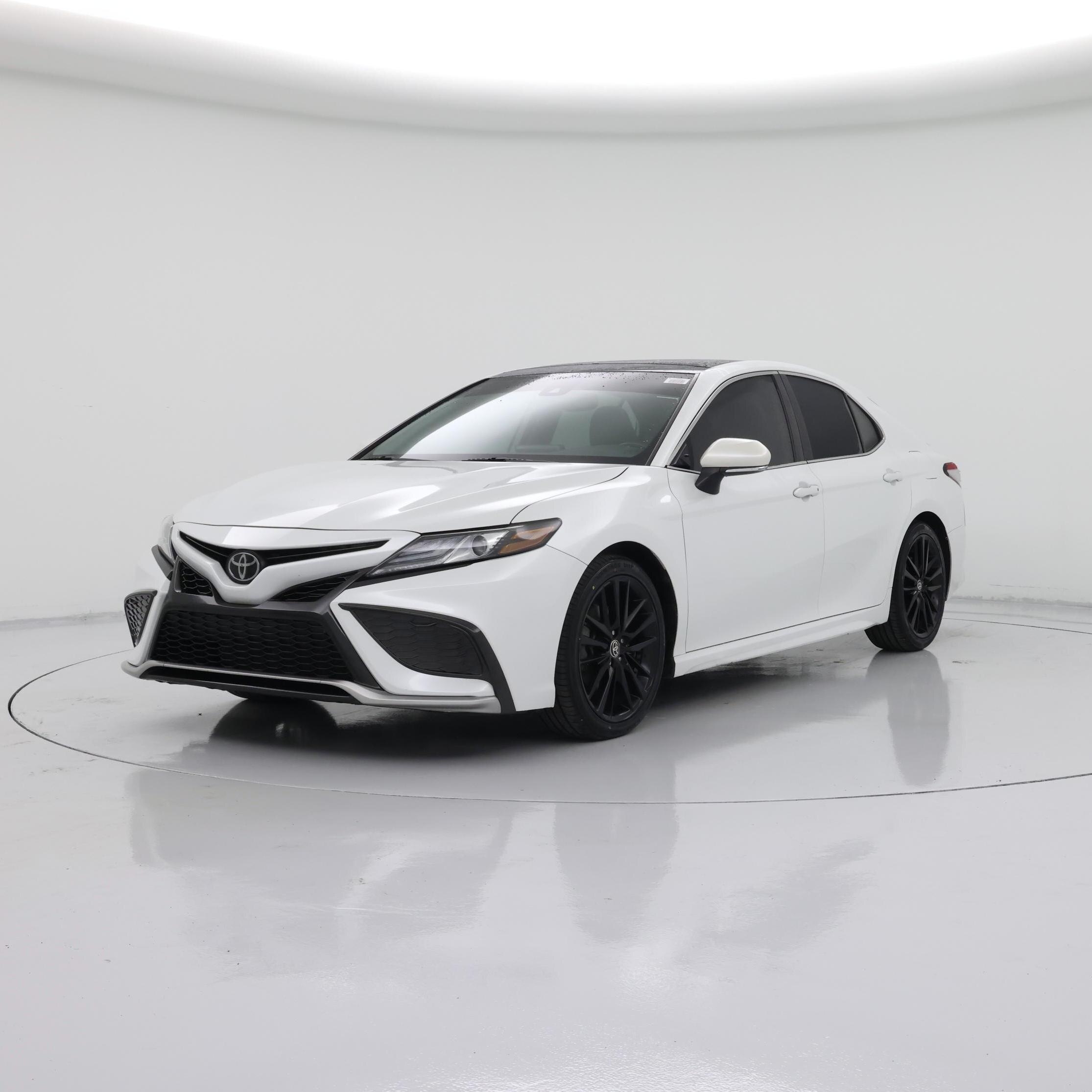 Thumbnail: 2022 Toyota Camry - 4