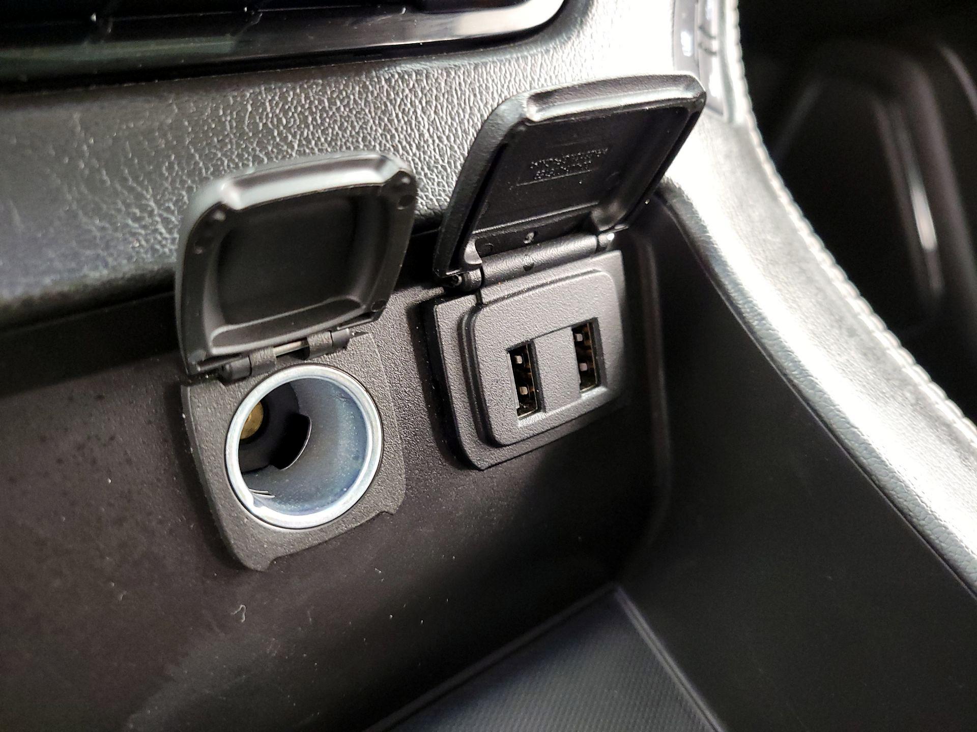 Thumbnail: 2020 GMC Yukon - 19