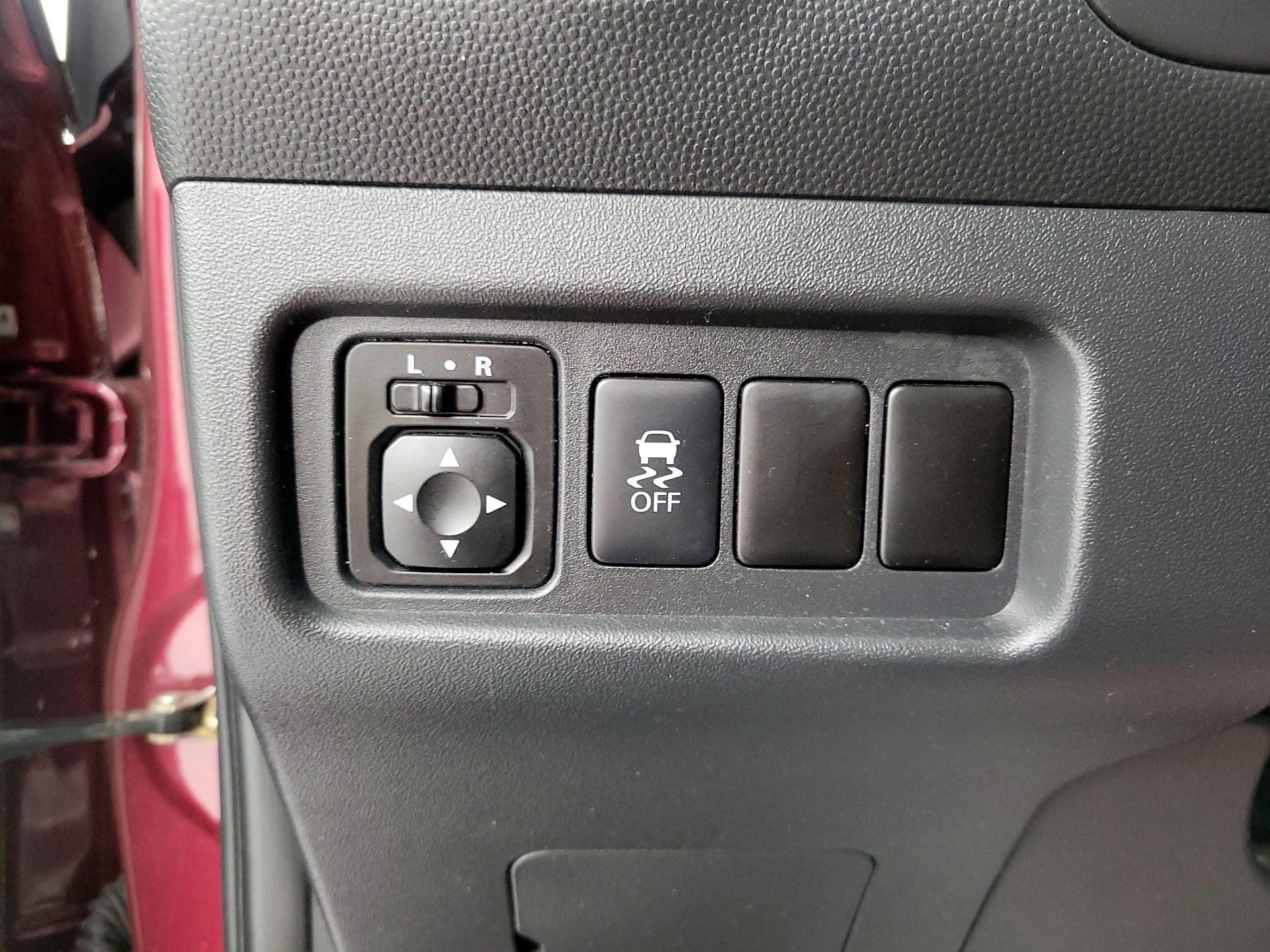 Thumbnail: 2019 Mitsubishi Mirage G4 - 13