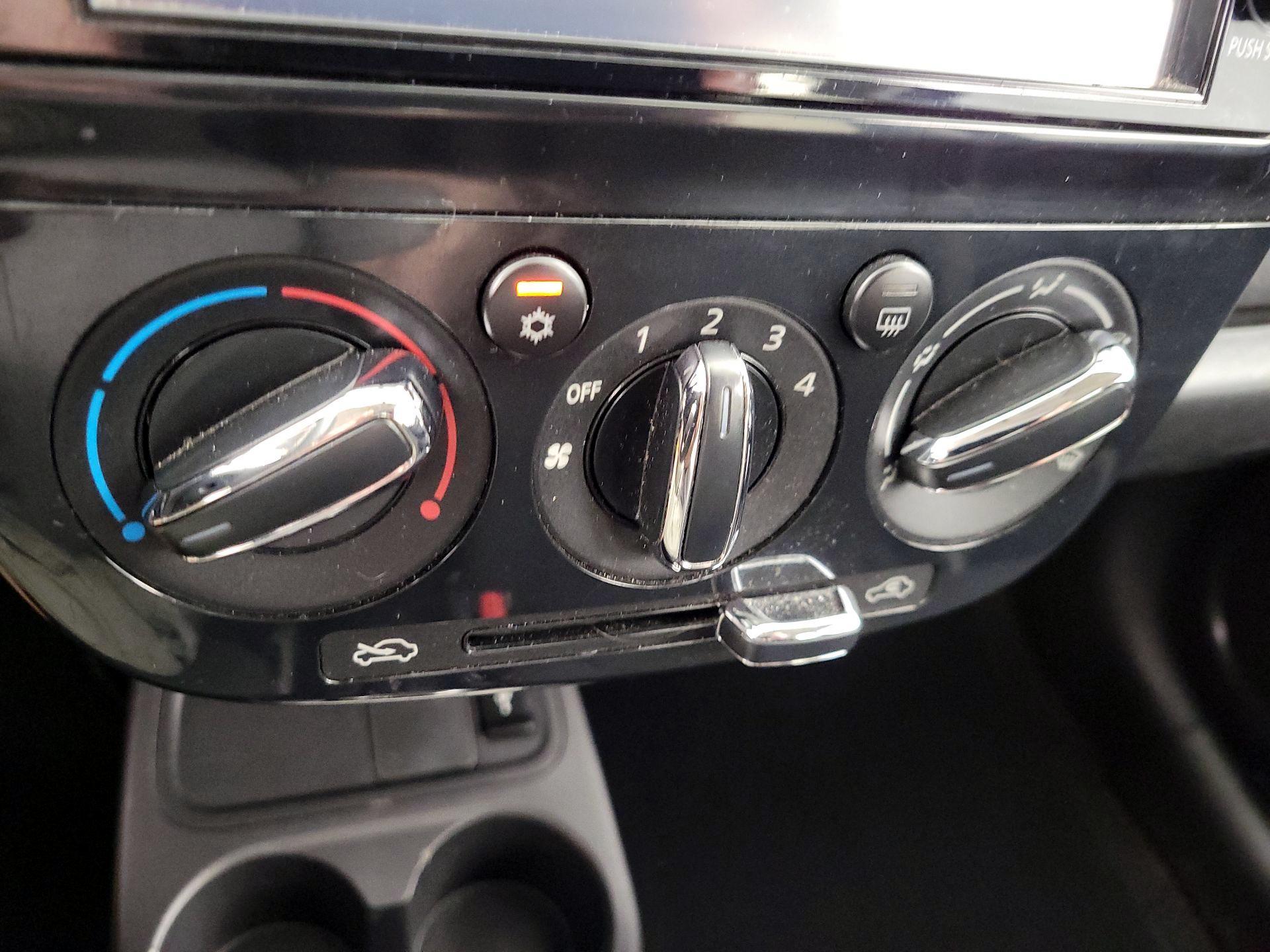 Thumbnail: 2019 Mitsubishi Mirage G4 - 16