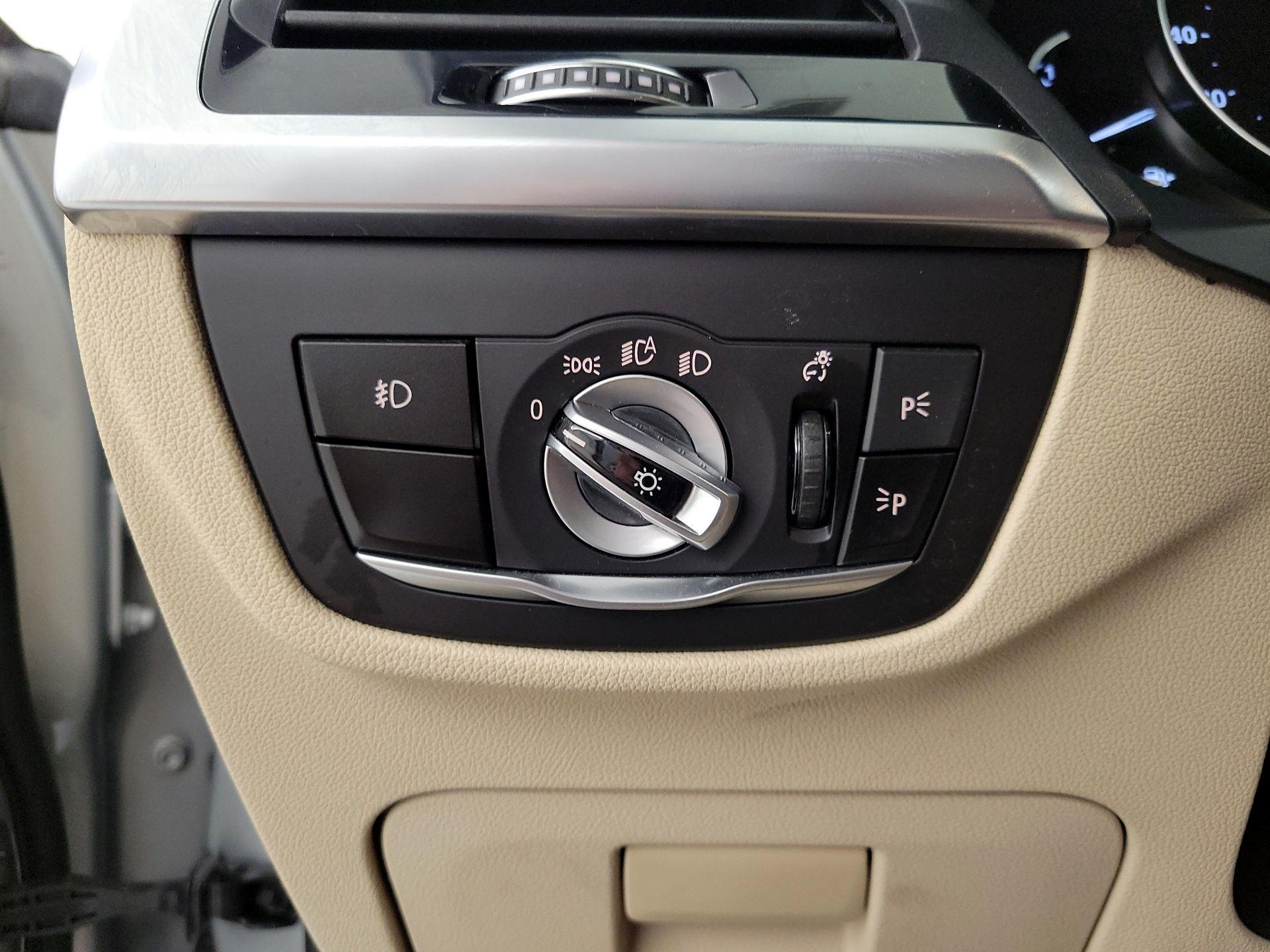 Thumbnail: 2021 BMW X3 - 13