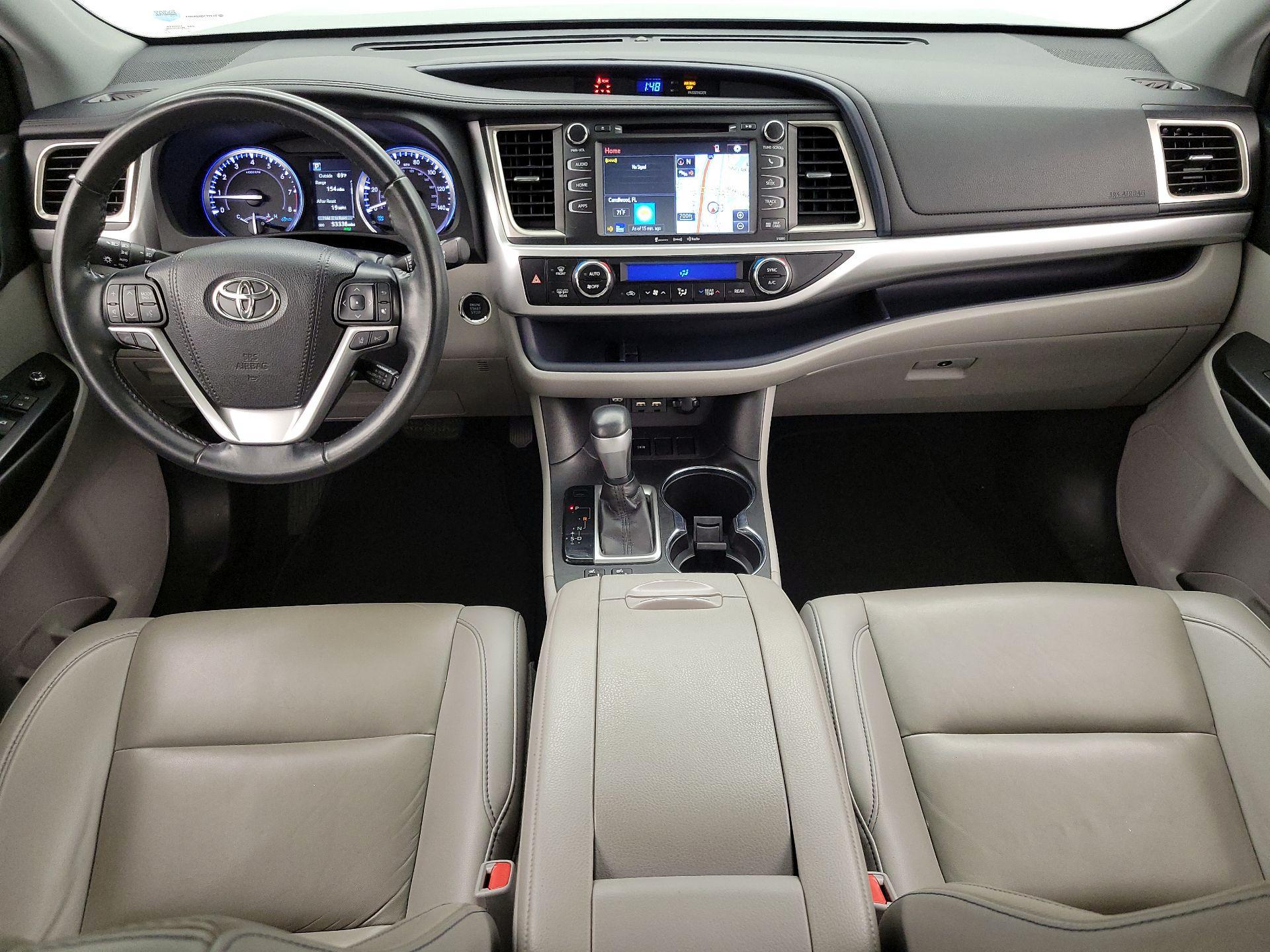 Thumbnail: 2019 Toyota Highlander - 9