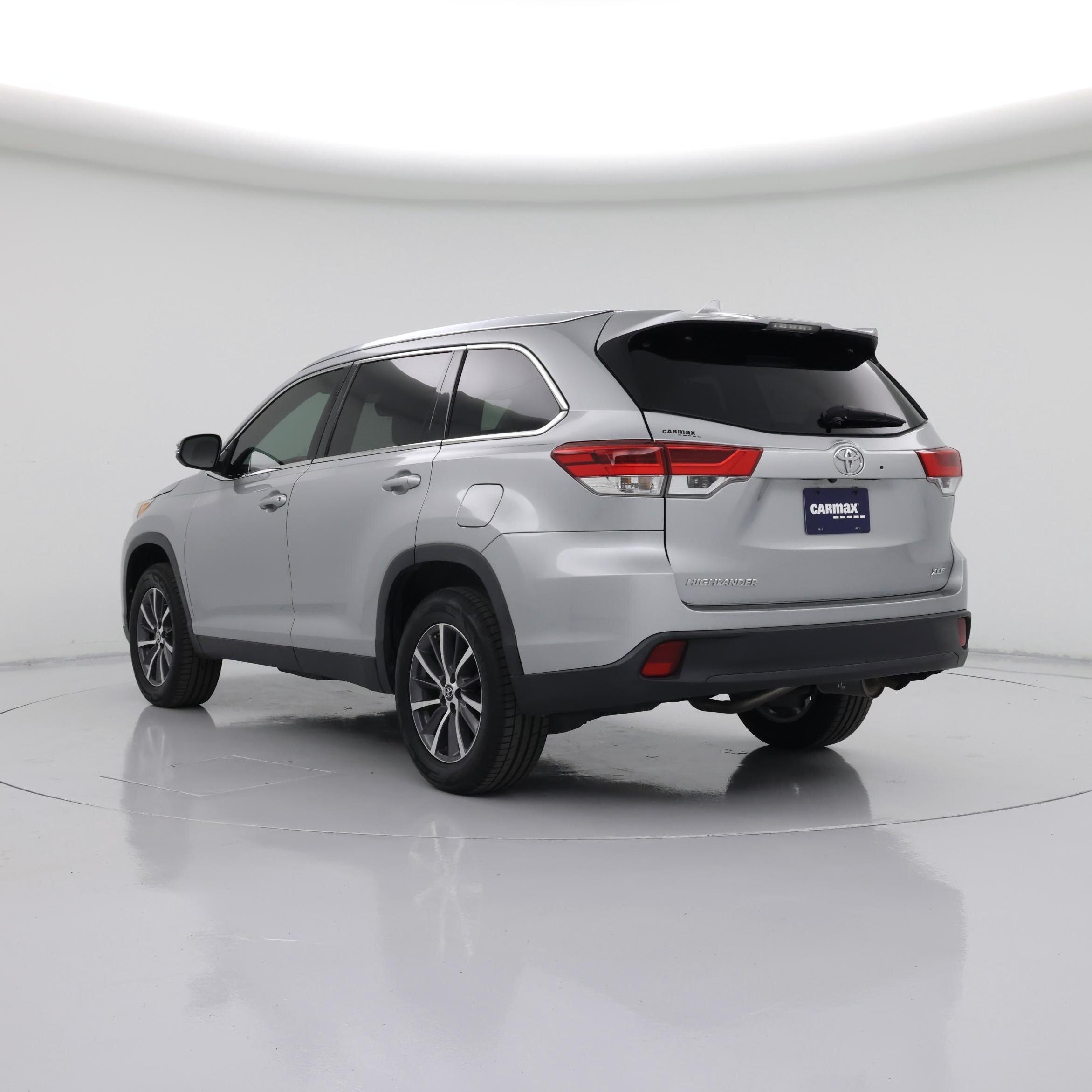 Thumbnail: 2019 Toyota Highlander - 2