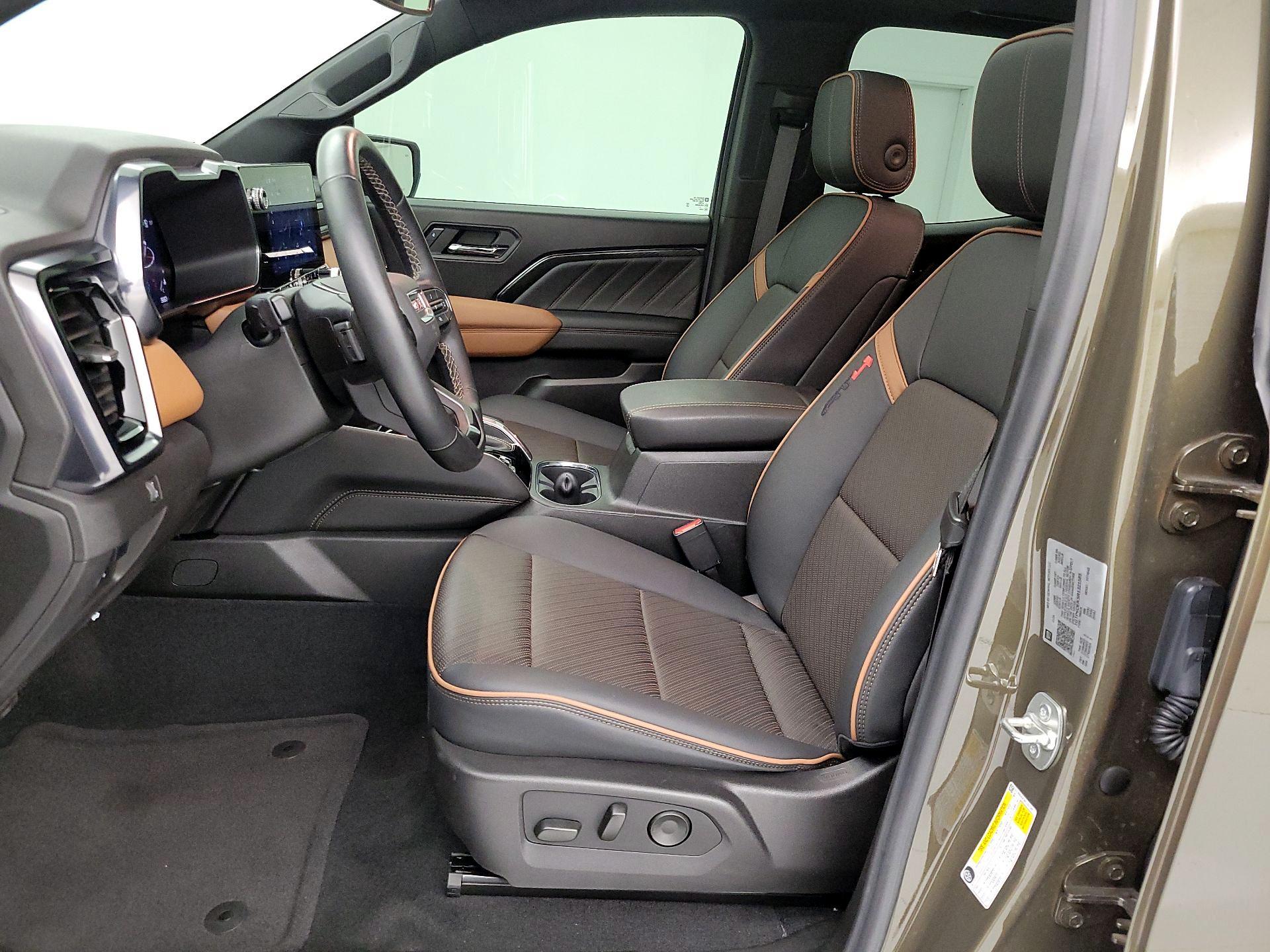 Thumbnail: 2024 GMC Canyon - 11