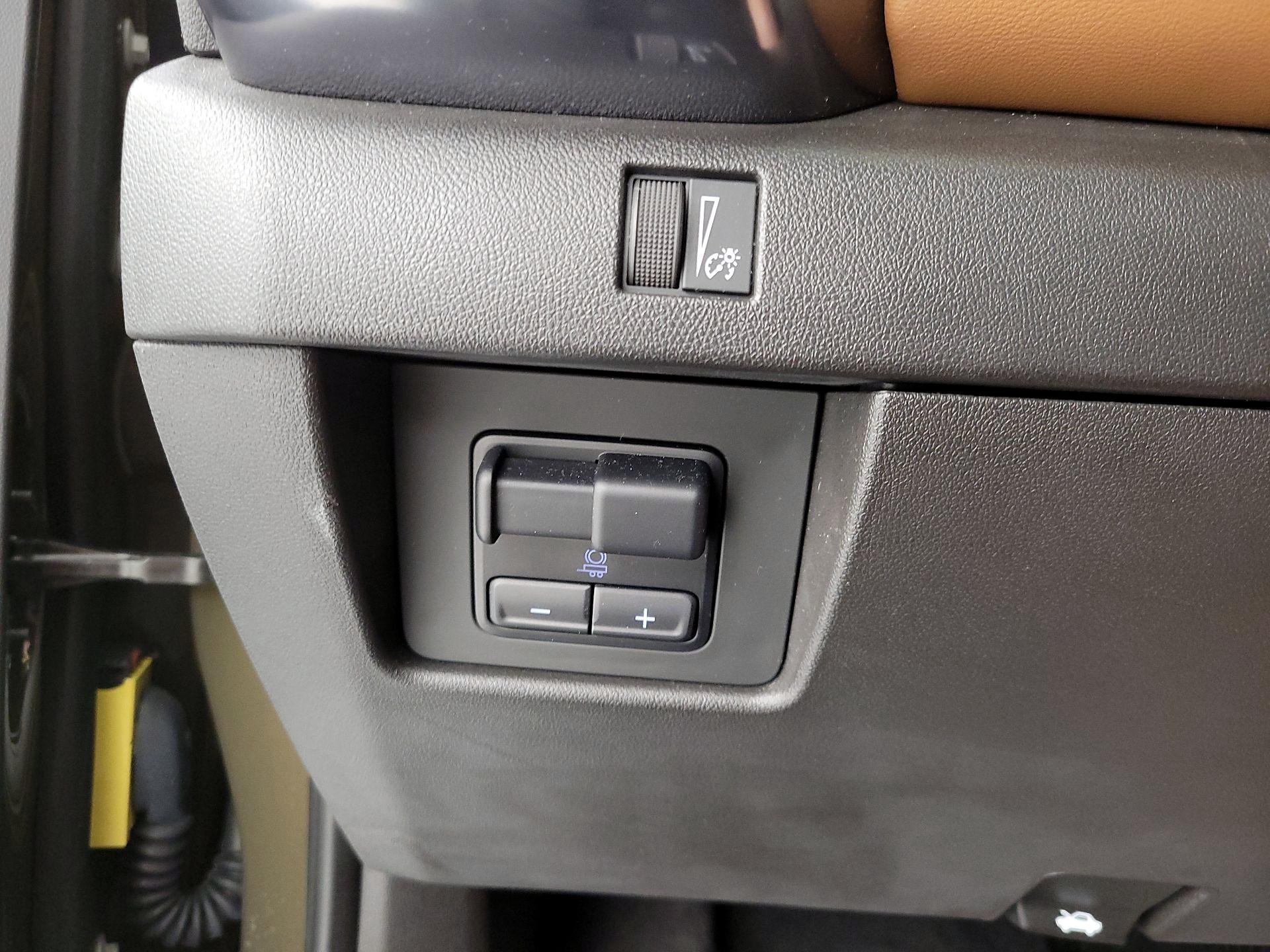 Thumbnail: 2024 GMC Canyon - 13