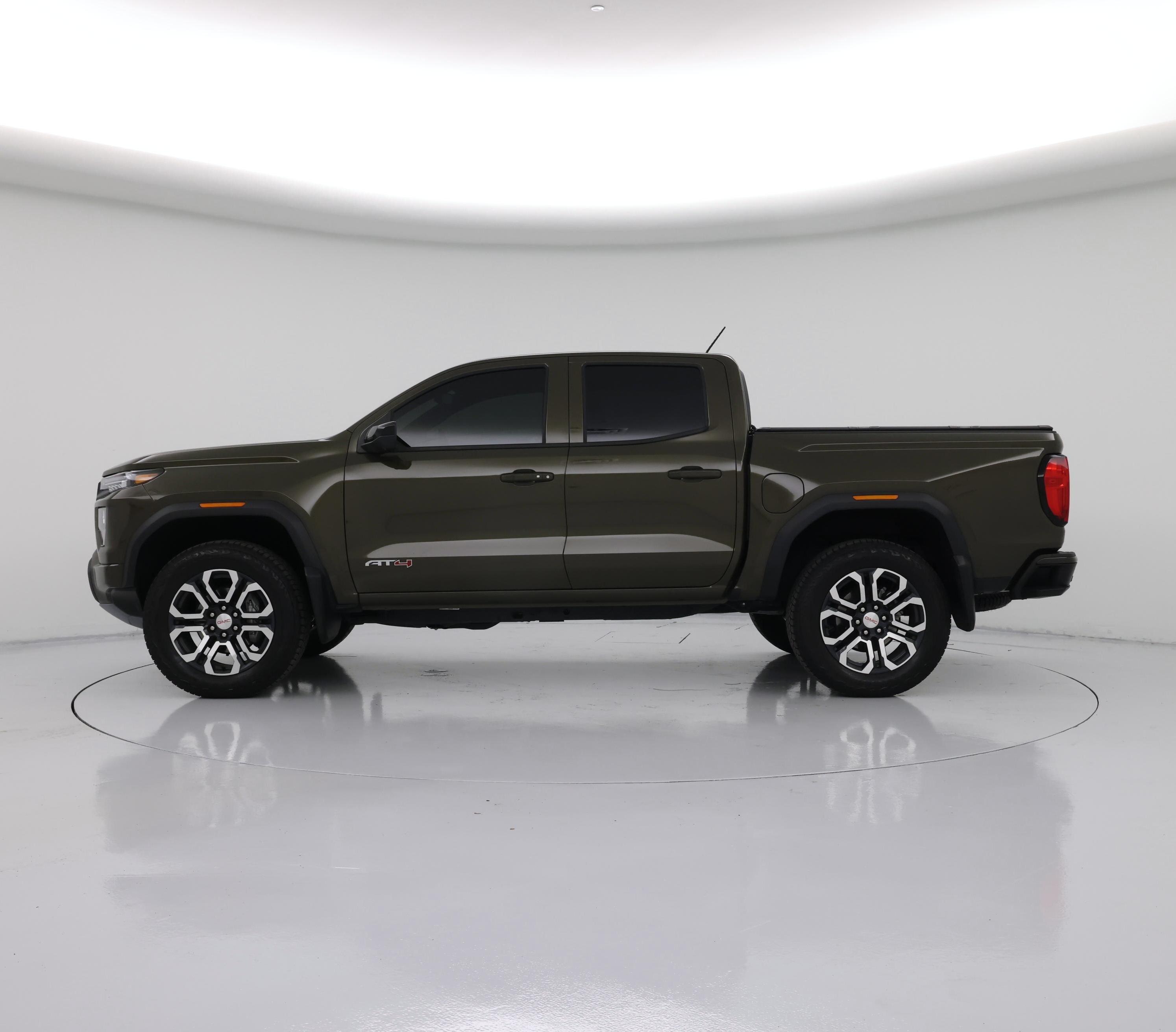 Thumbnail: 2024 GMC Canyon - 3