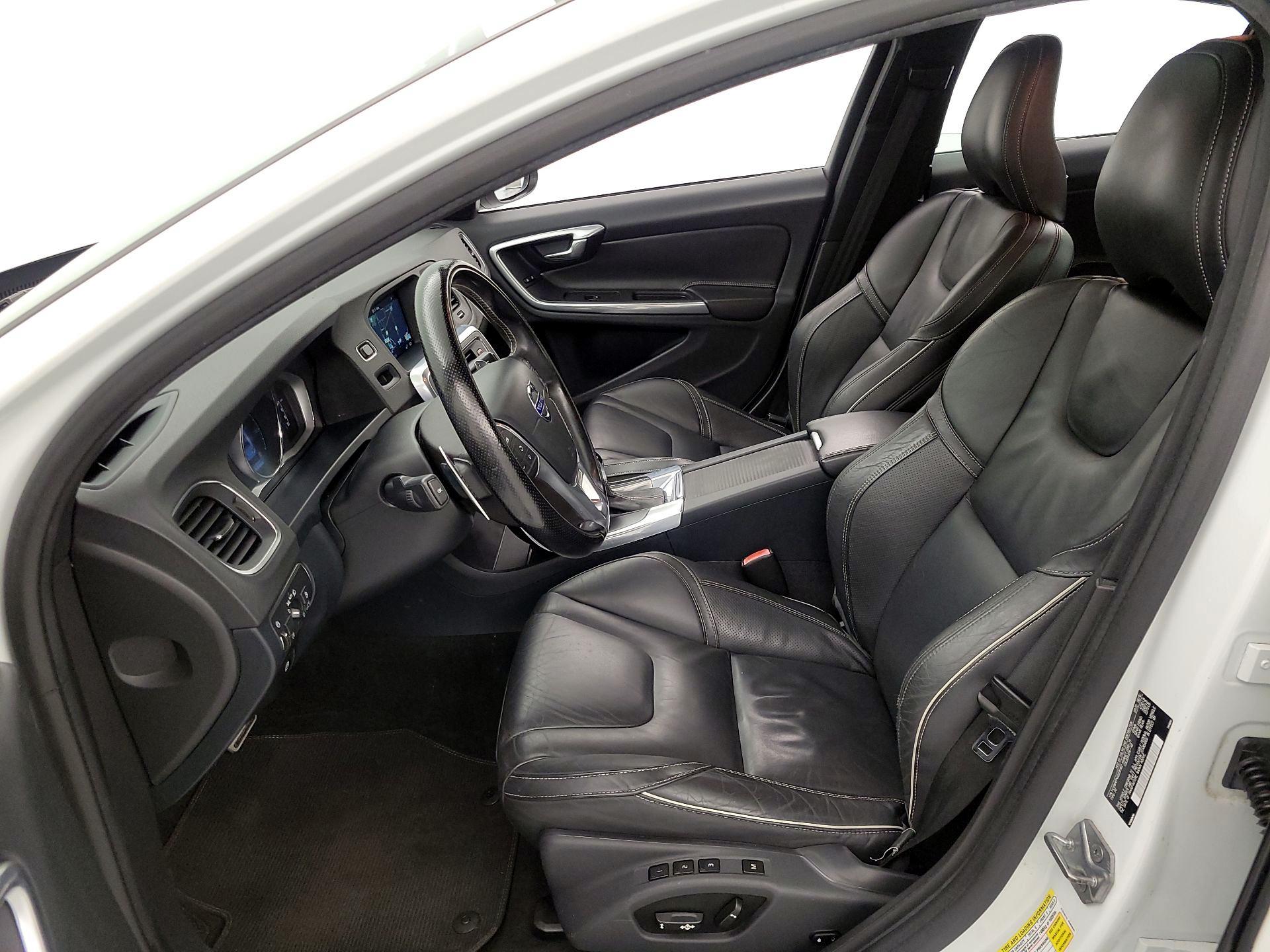 Thumbnail: 2016 Volvo S60 - 11