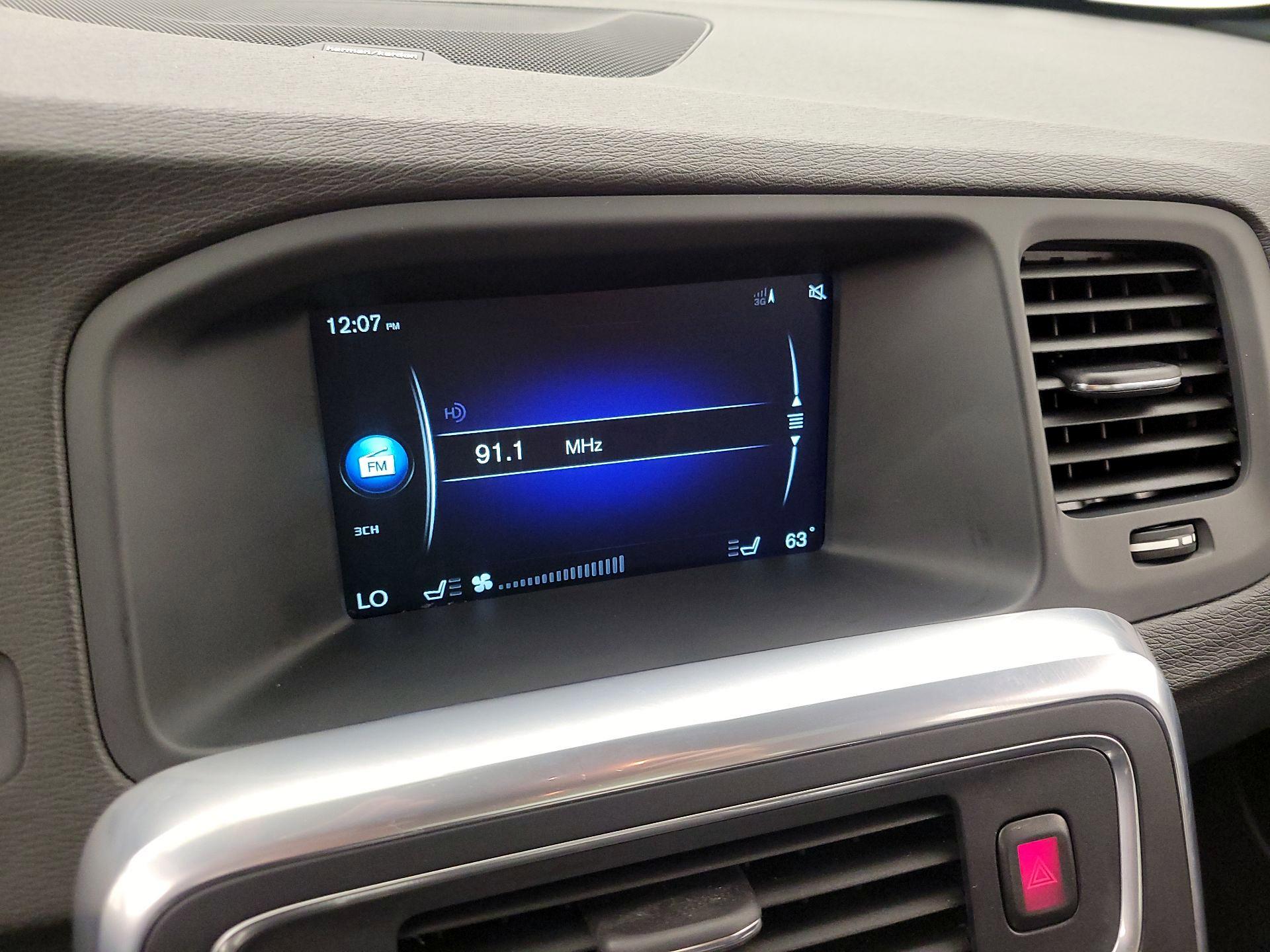 Thumbnail: 2016 Volvo S60 - 15