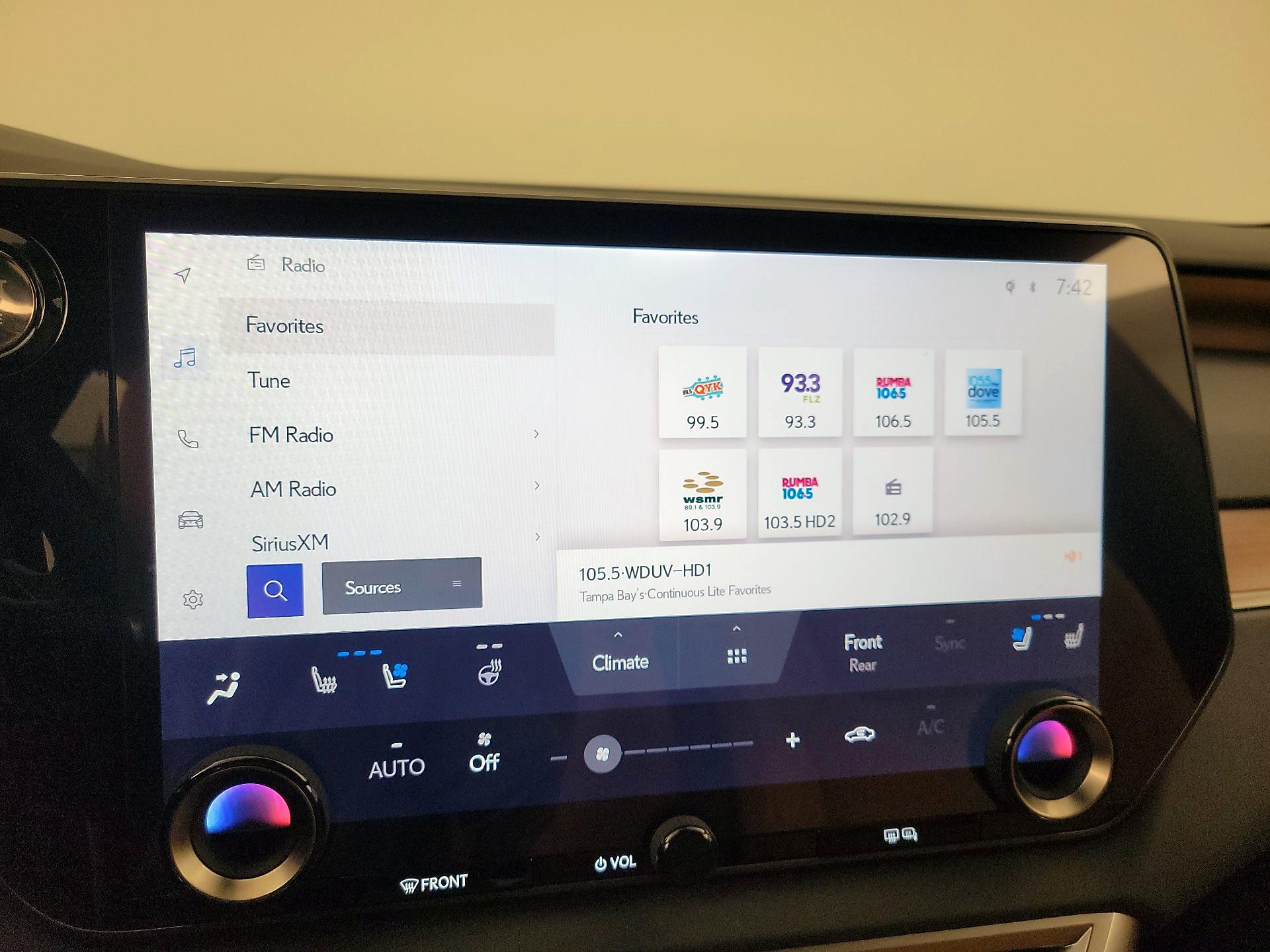 Thumbnail: 2024 Lexus RX - 15