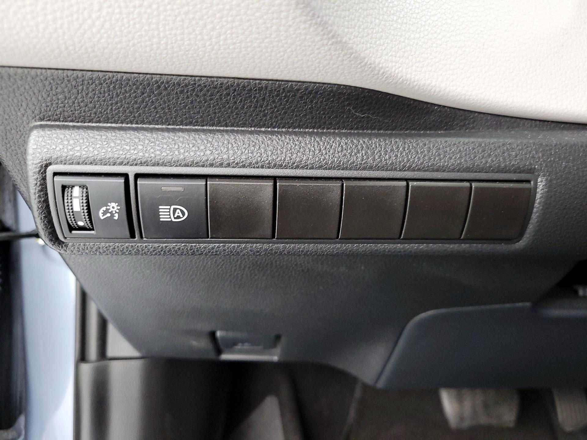 Thumbnail: 2022 Toyota Corolla - 13